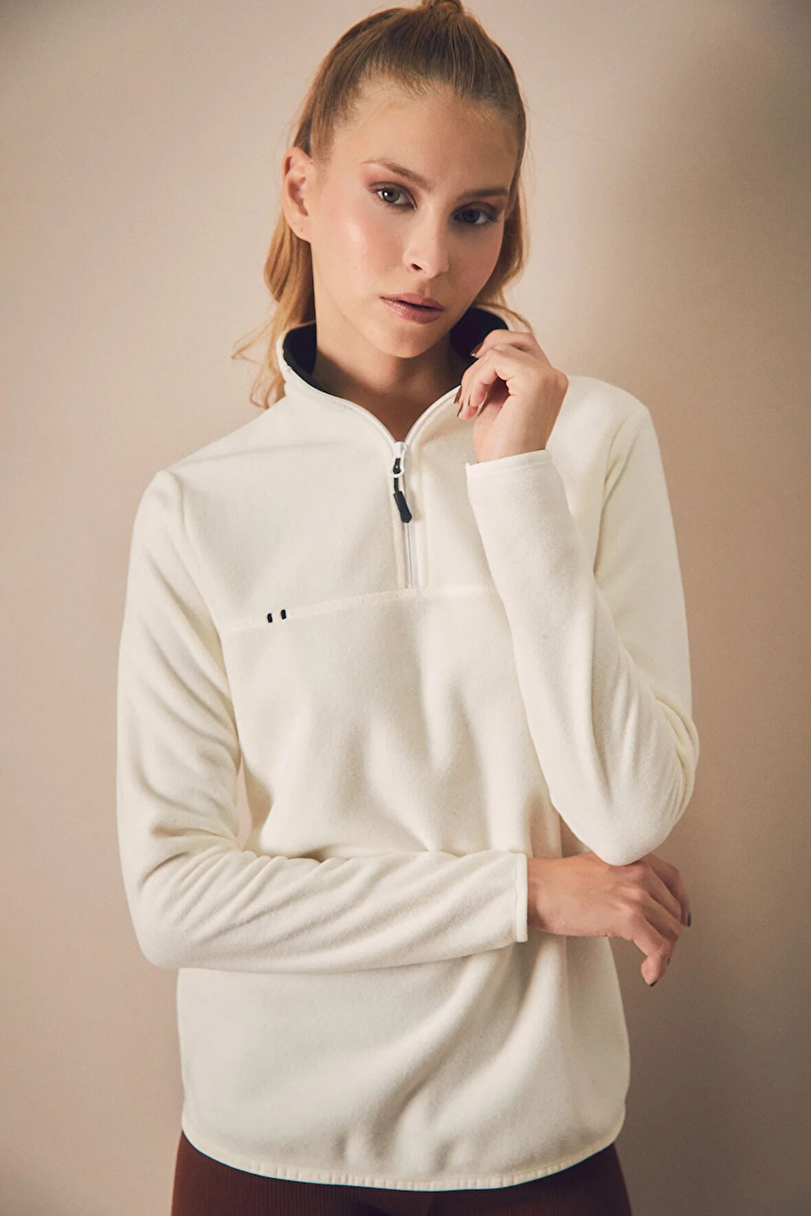 Basic Yarım Fermuarlı Dik Yaka Polar Sweatshirt