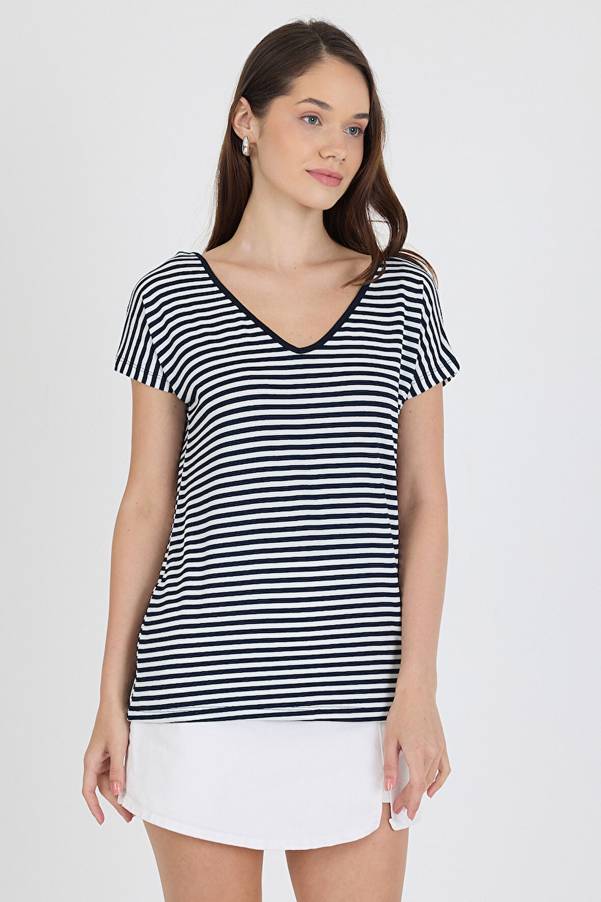 Ön Arka V Yaka Siyah Kadın T-shirt 0003