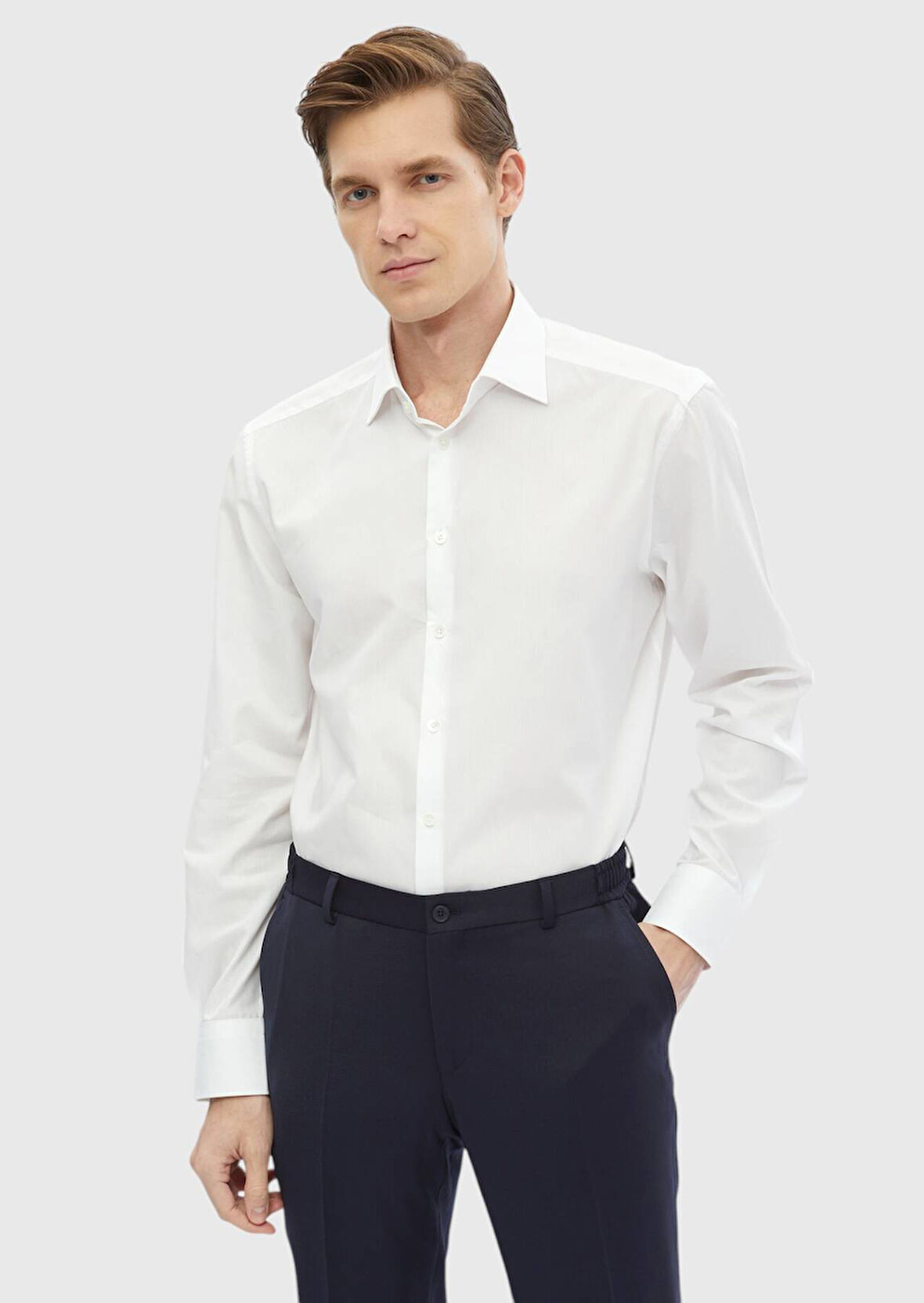 Beyaz Çizgili Regular Fit Dokuma Klasik %100 Pamuk Gömlek