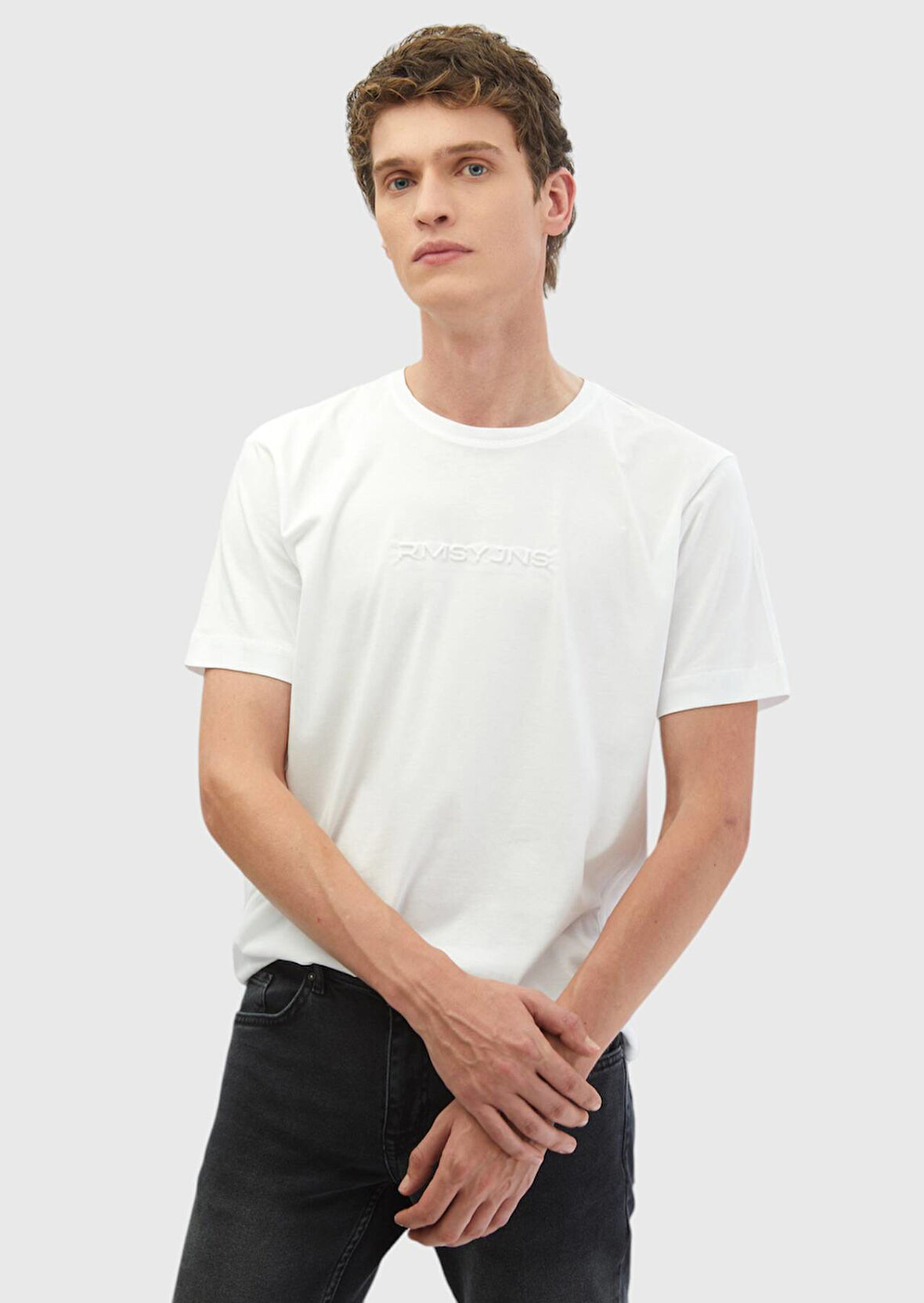 Beyaz Baskılı Bisiklet Yaka %100 Pamuk T-Shirt