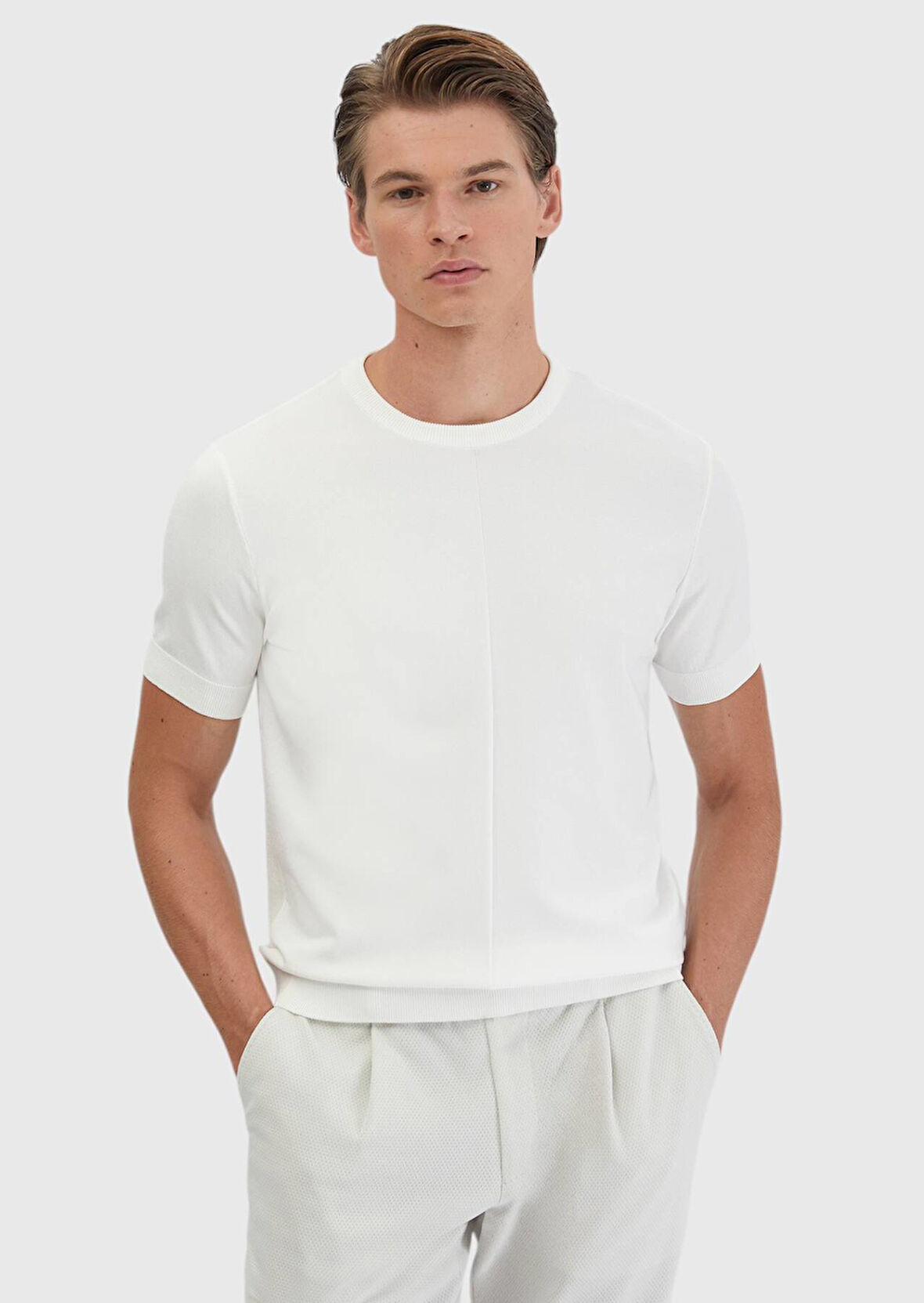 Ekru Bisiklet Yaka Jakarlı Triko