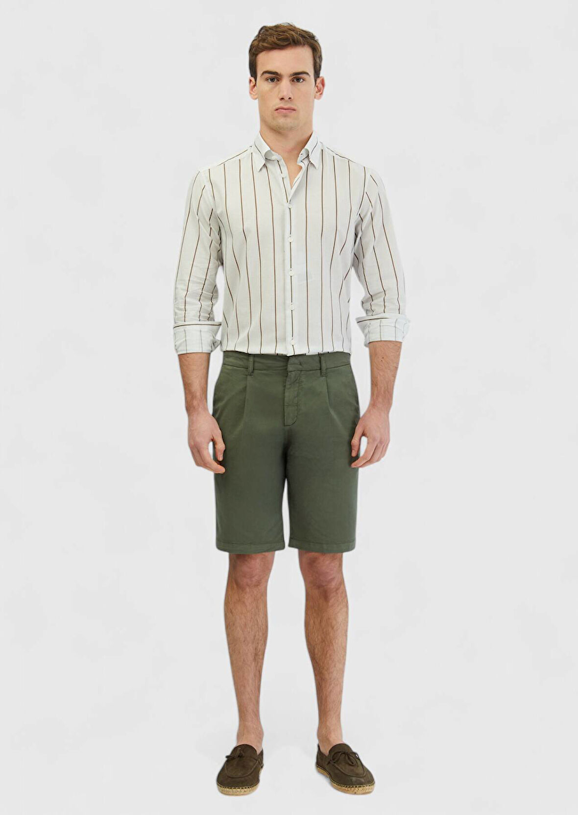 Haki Düz Dokuma Regular Fit Casual Pamuk Karışımlı Bermuda