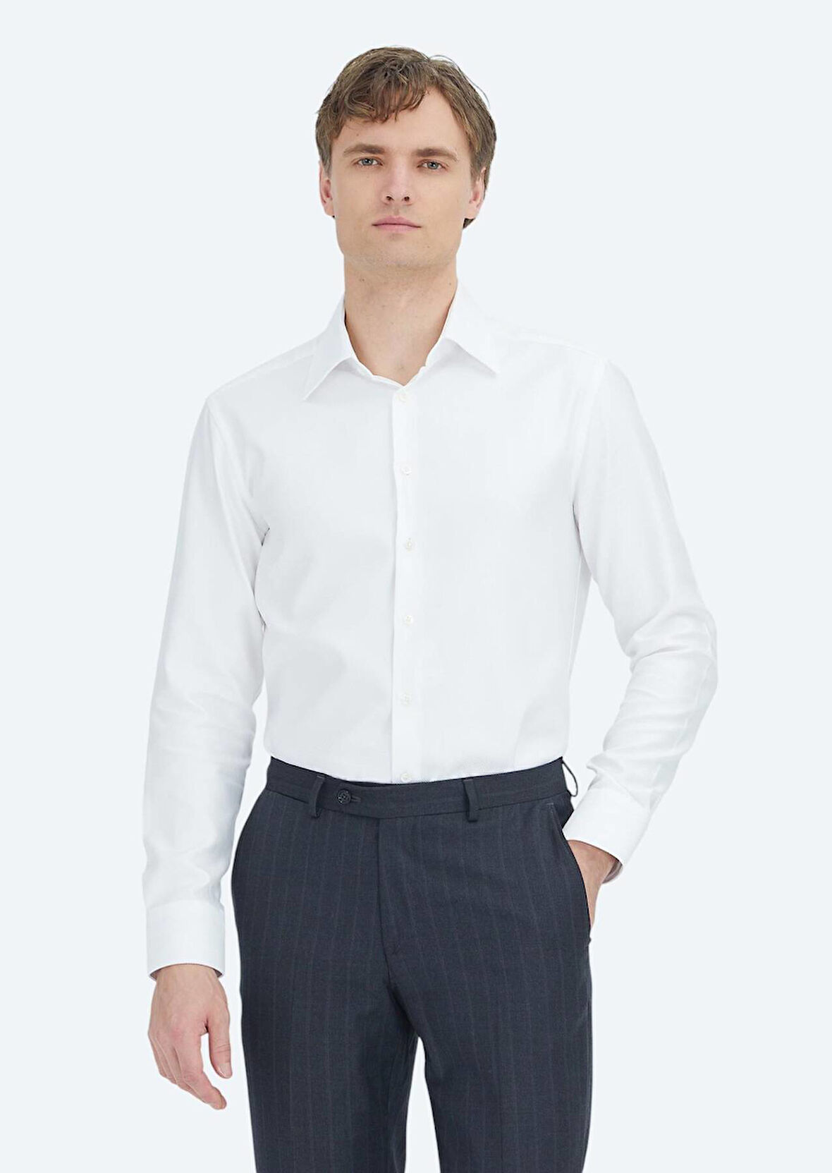 Beyaz Desenli Regular Fit Dokuma Klasik %100 Pamuk Gömlek