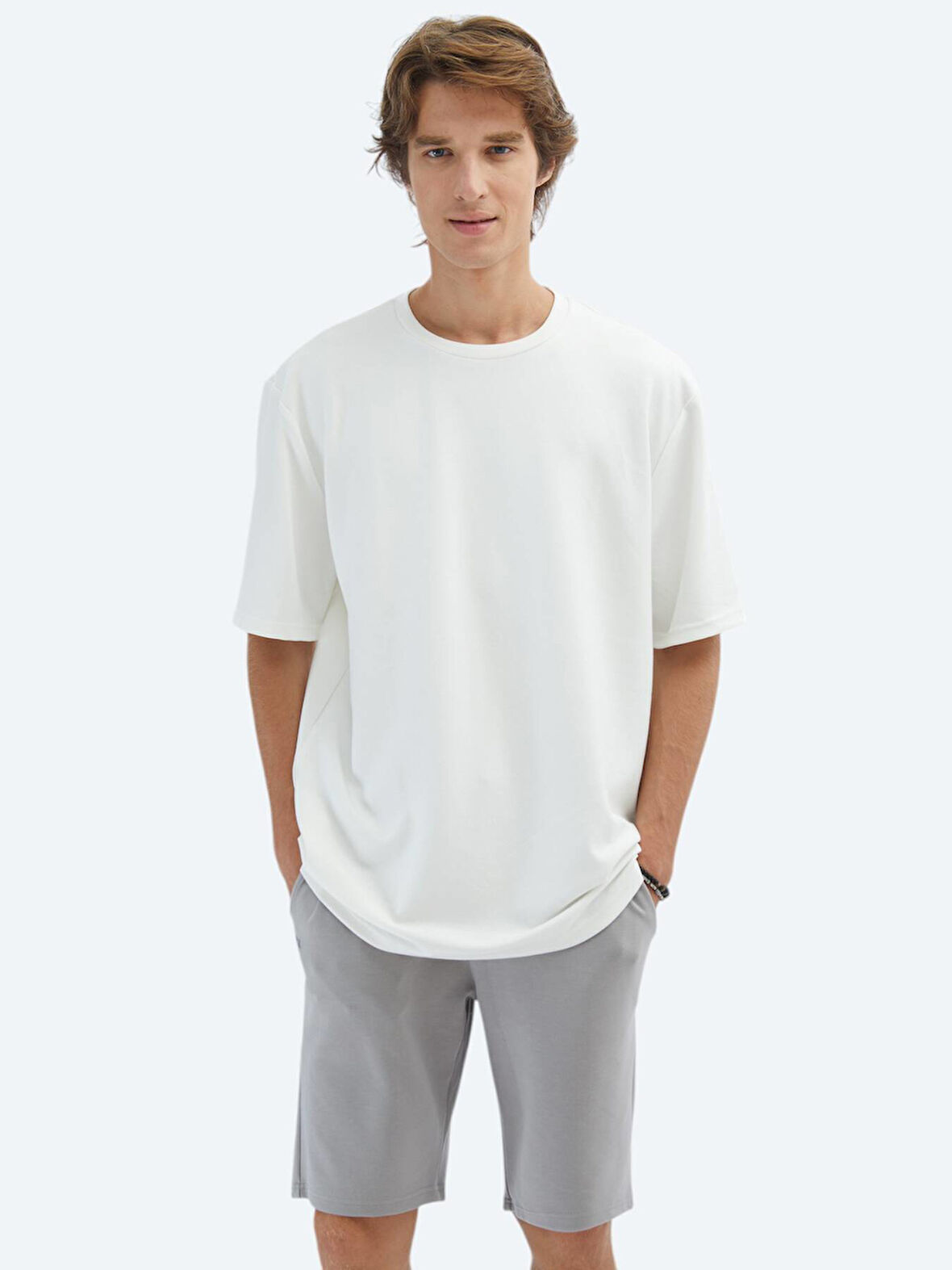 Ekru Düz Bisiklet Yaka T-Shirt