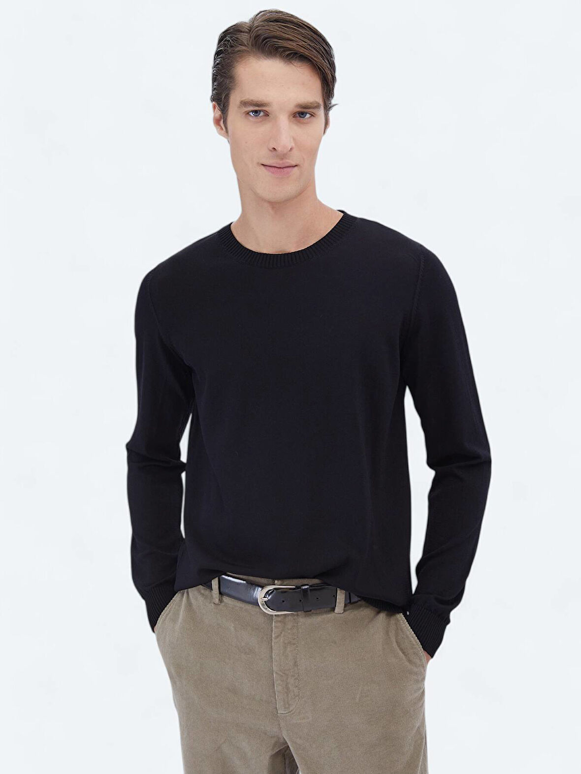 Siyah Bisiklet Yaka Düz Örgü Triko Kazak