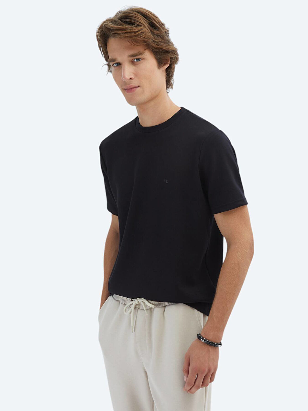 Siyah Düz Bisiklet Yaka T-Shirt