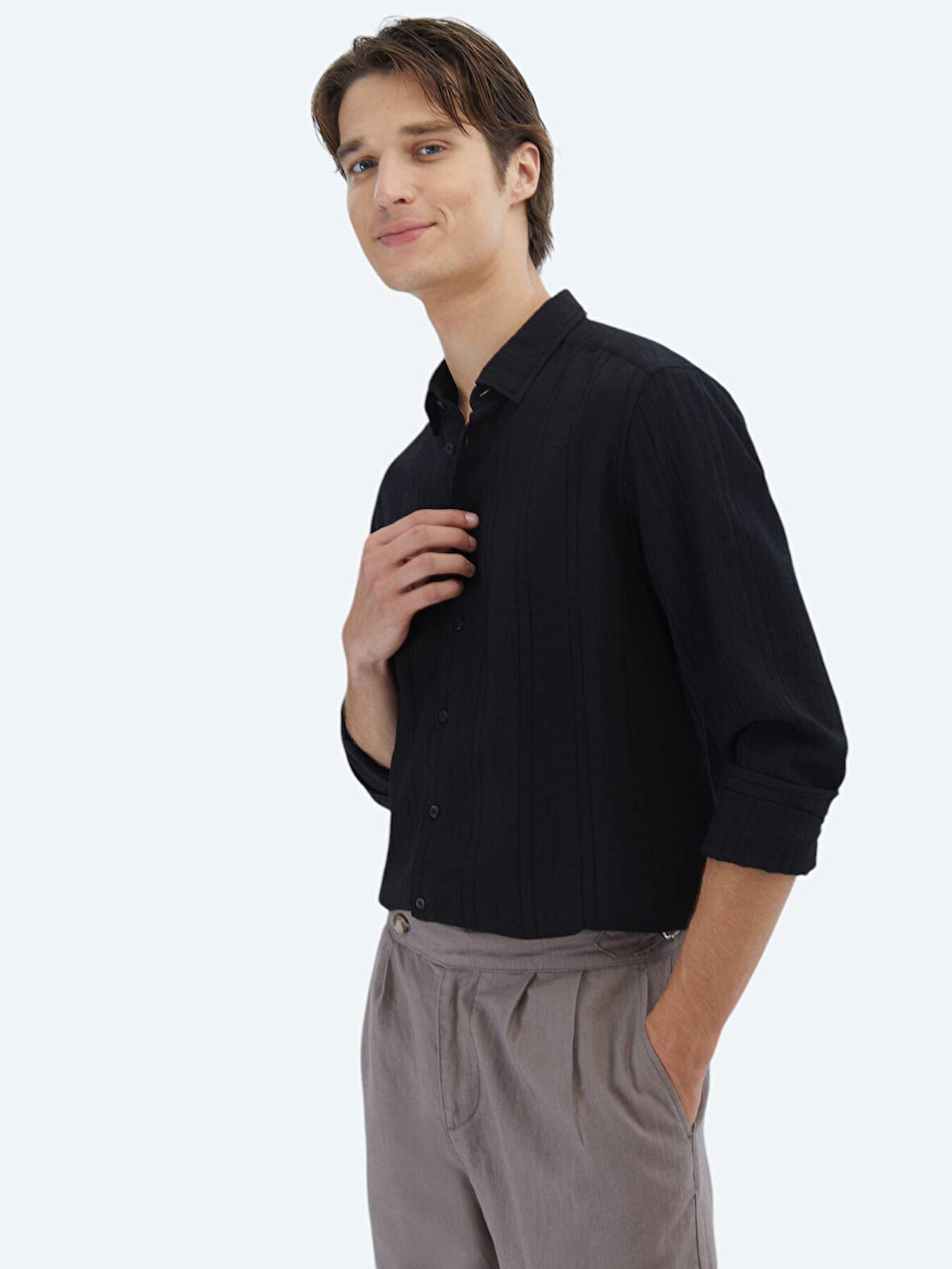 Siyah Regular Fit Dokuma Klasik Gömlek