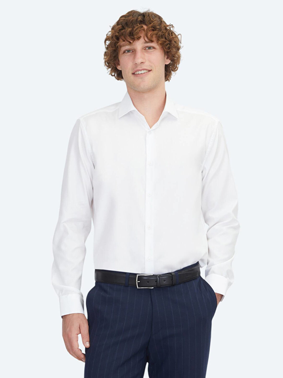 Beyaz Regular Fit Dokuma Klasik %100 Pamuk Gömlek