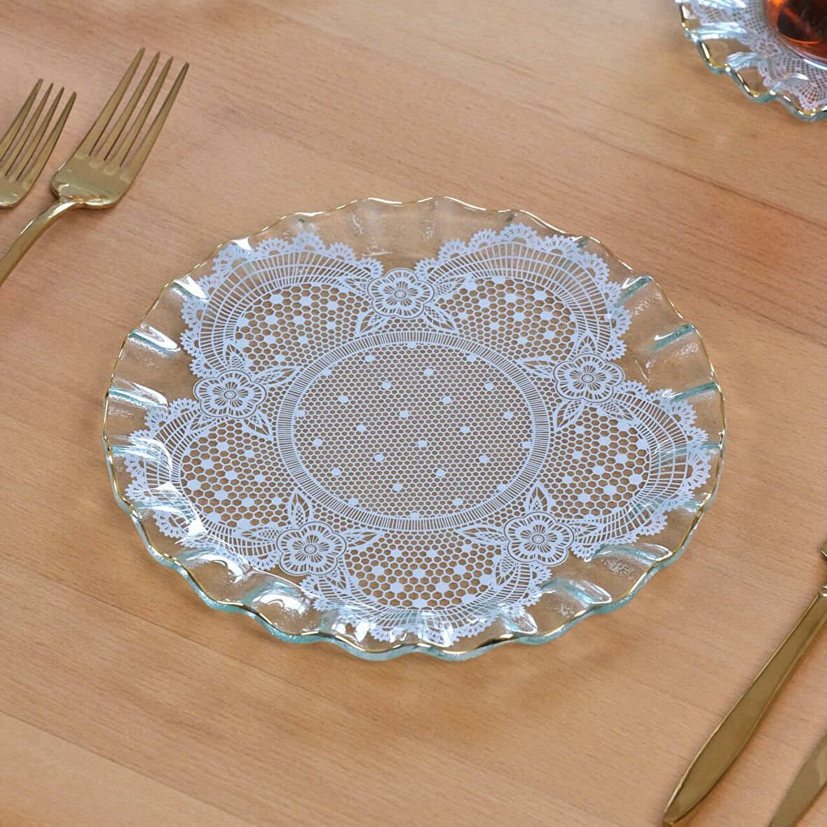 Glore Lace Şeffaf Altın Yaldızlı 6 Kişilik Cam Pasta Tabağı Takımı