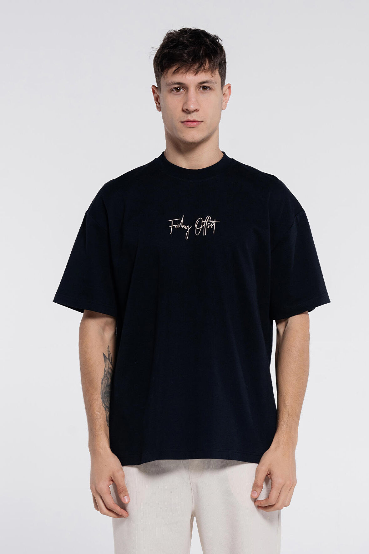Friday Tee Siyah Erkek %100 Pamuk Ekstra Oversize Bisiklet Yaka Tişört | XXS