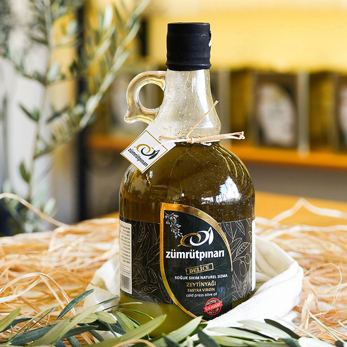 İlk hasat Soğuk sıkım Delice Zeytinyağı 1 L Cam şişe
