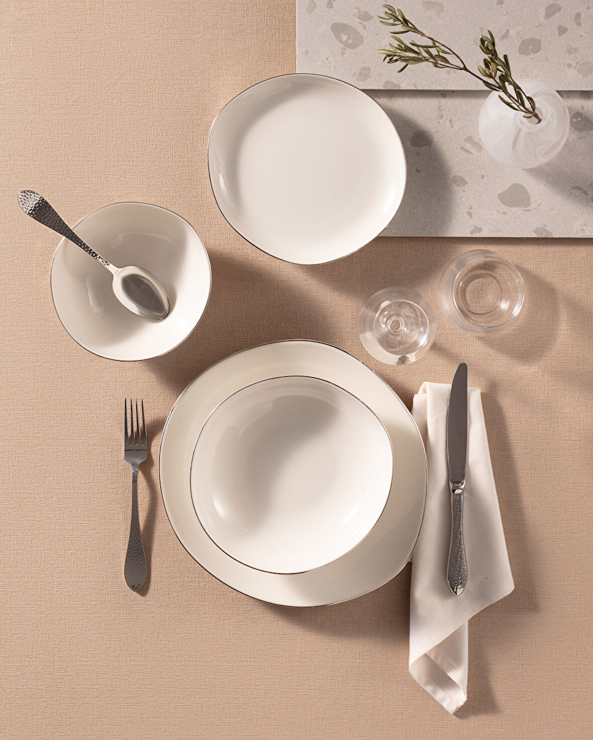Alette 6 Kişilik 24 Parça Yemek Takımı - Gümüş