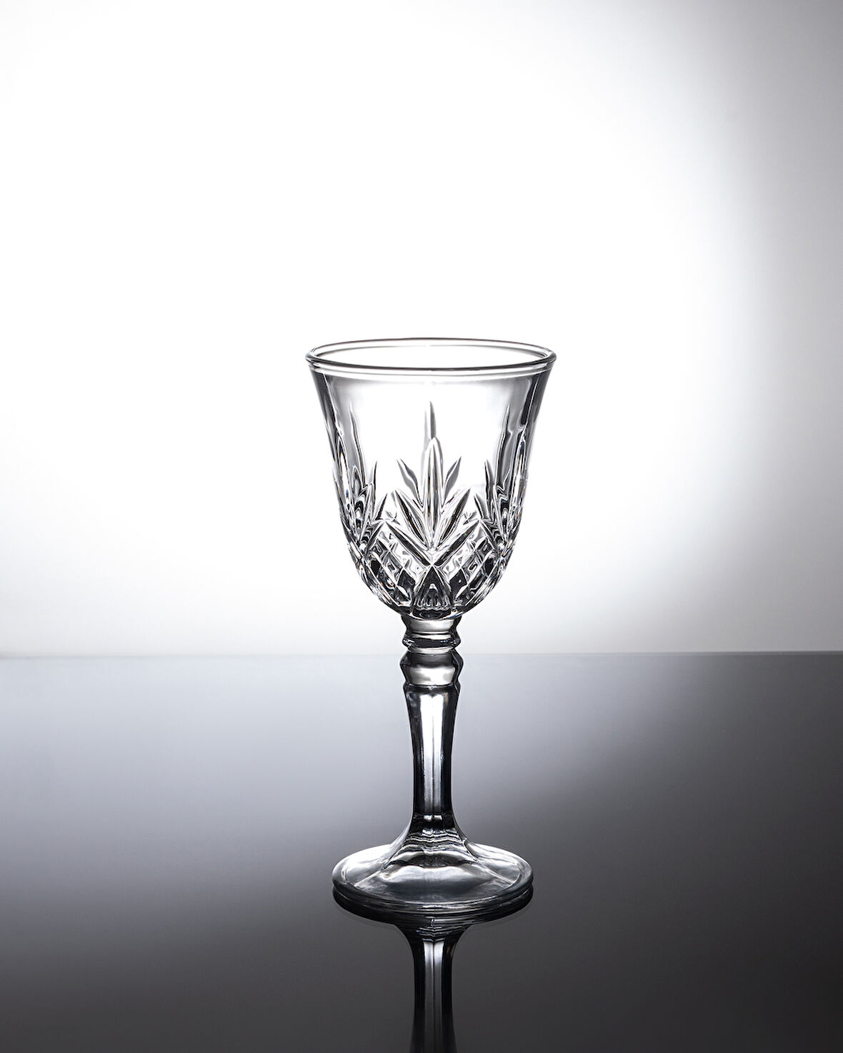 Dublin 4'lü Şarap Kadehi Seti - 240 ml - Şeffaf