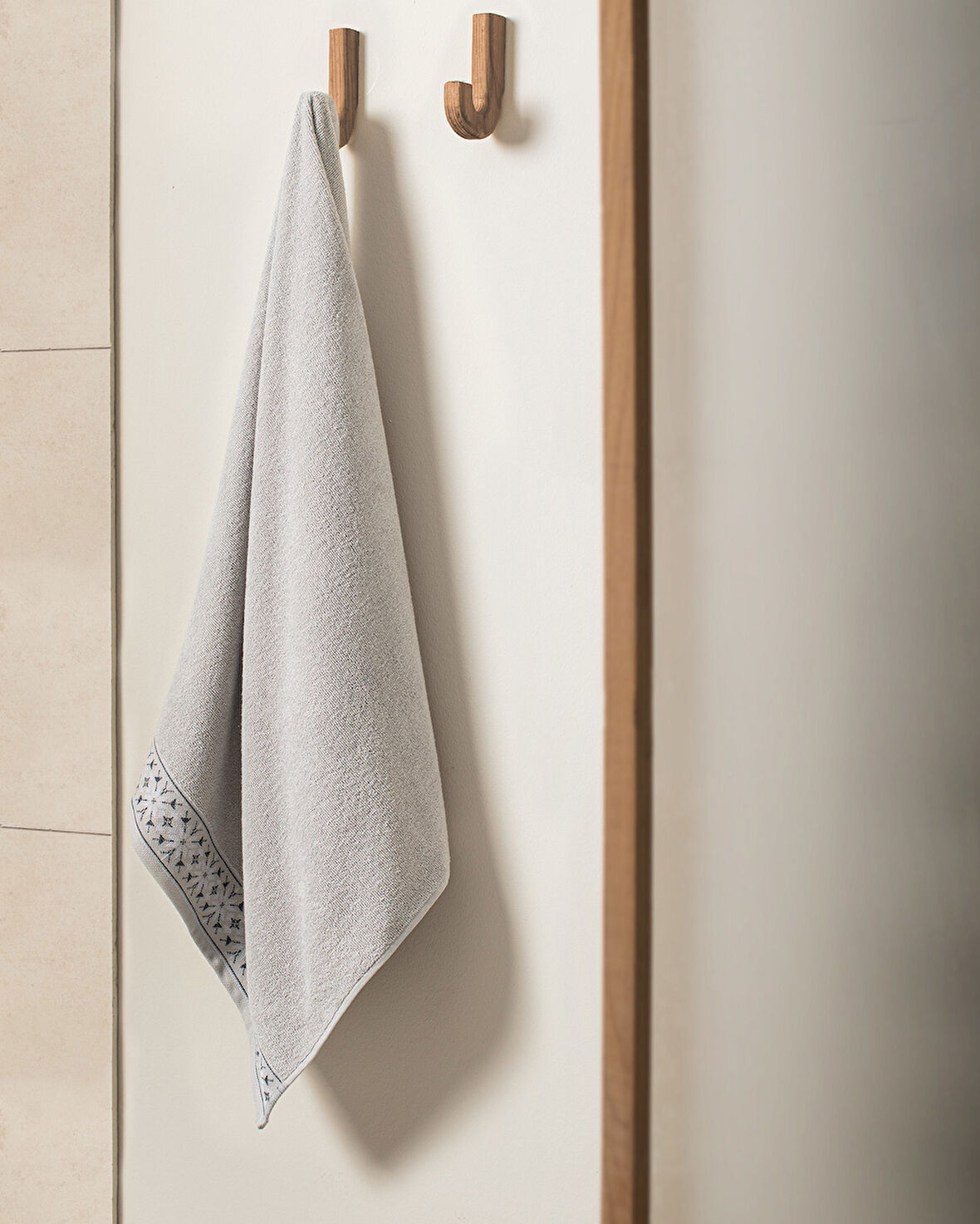 Caresse %100 Pamuk Banyo Havlusu - Gri - 70x140 cm