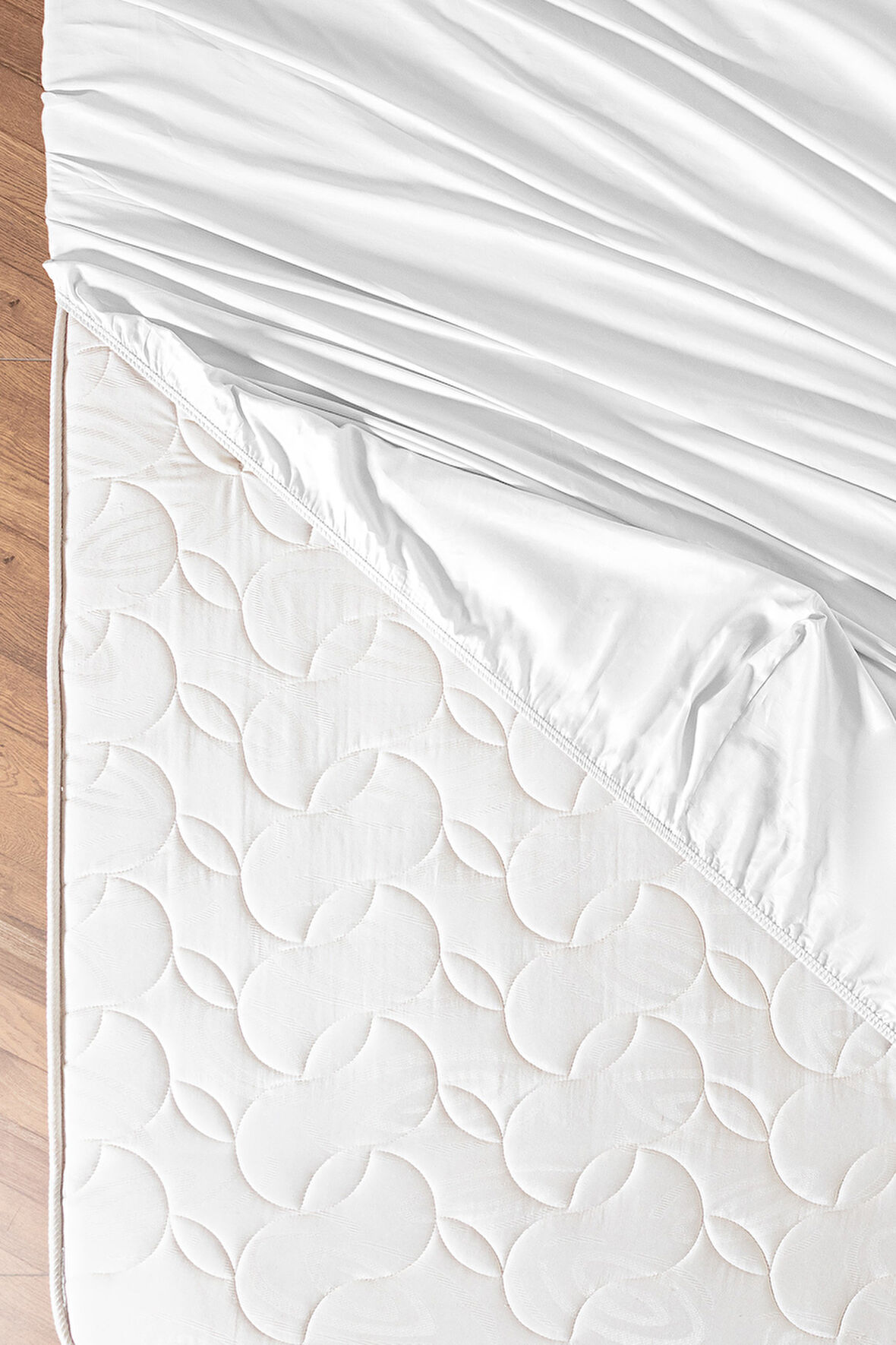 Ciel King Size Plus %100 Pamuk Lastikli Saten Çarşaf - Beyaz