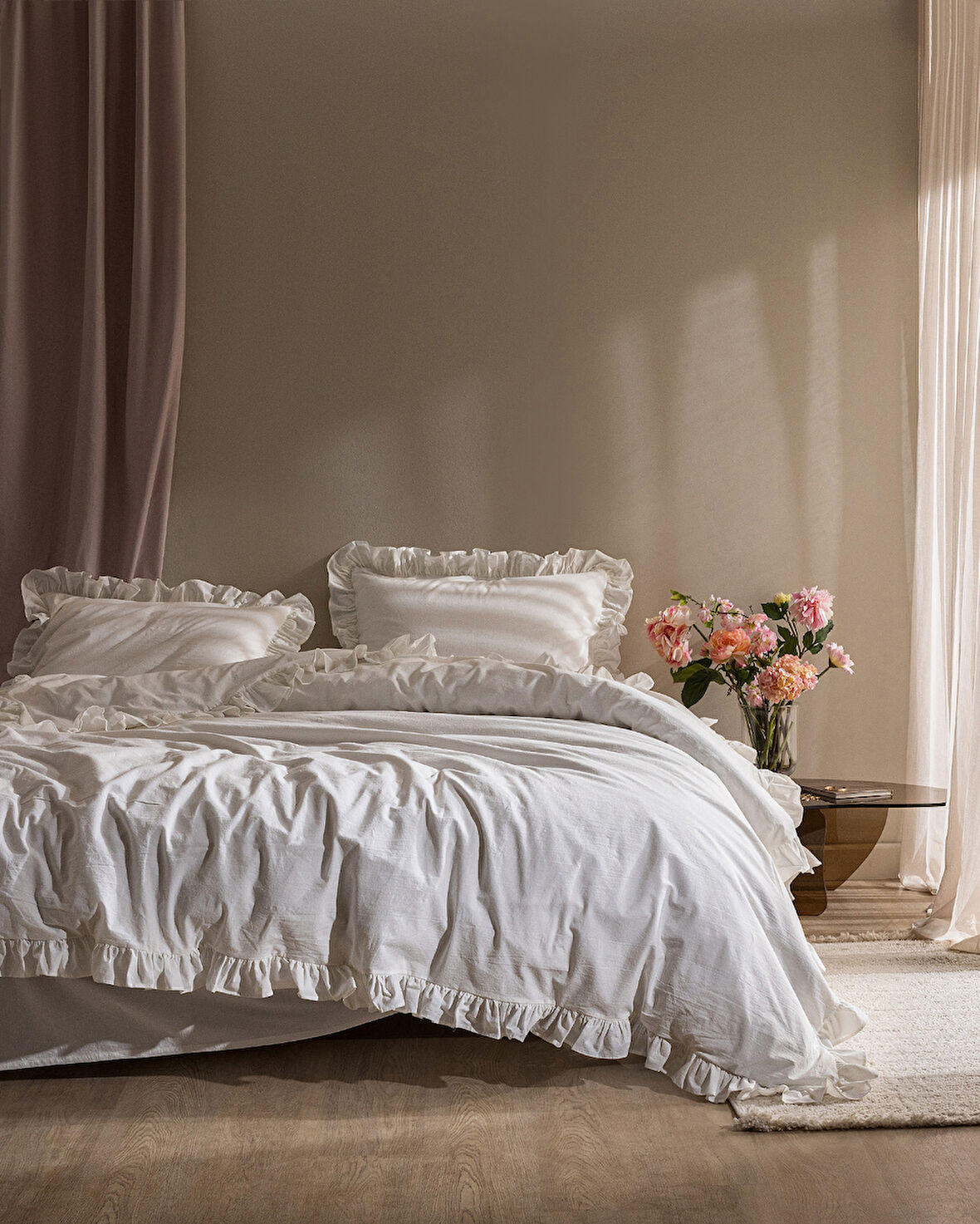 Obernai King Size %100 Pamuk Fırfırlı Düz Yıkamalı Nevresim Takımı - Beyaz