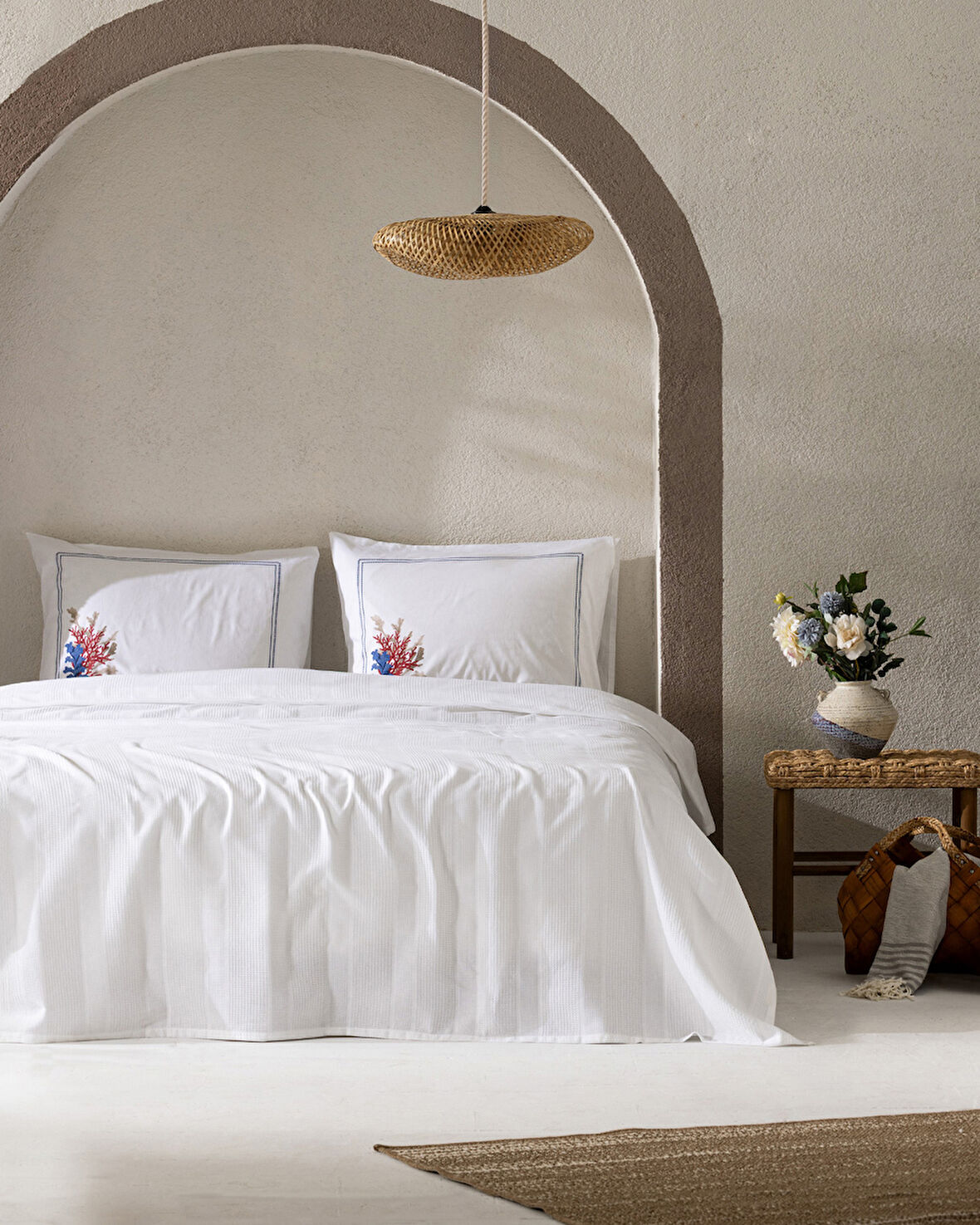Mathilda King Size Pamuklu Ecocell Düz Pike Takımı - Beyaz