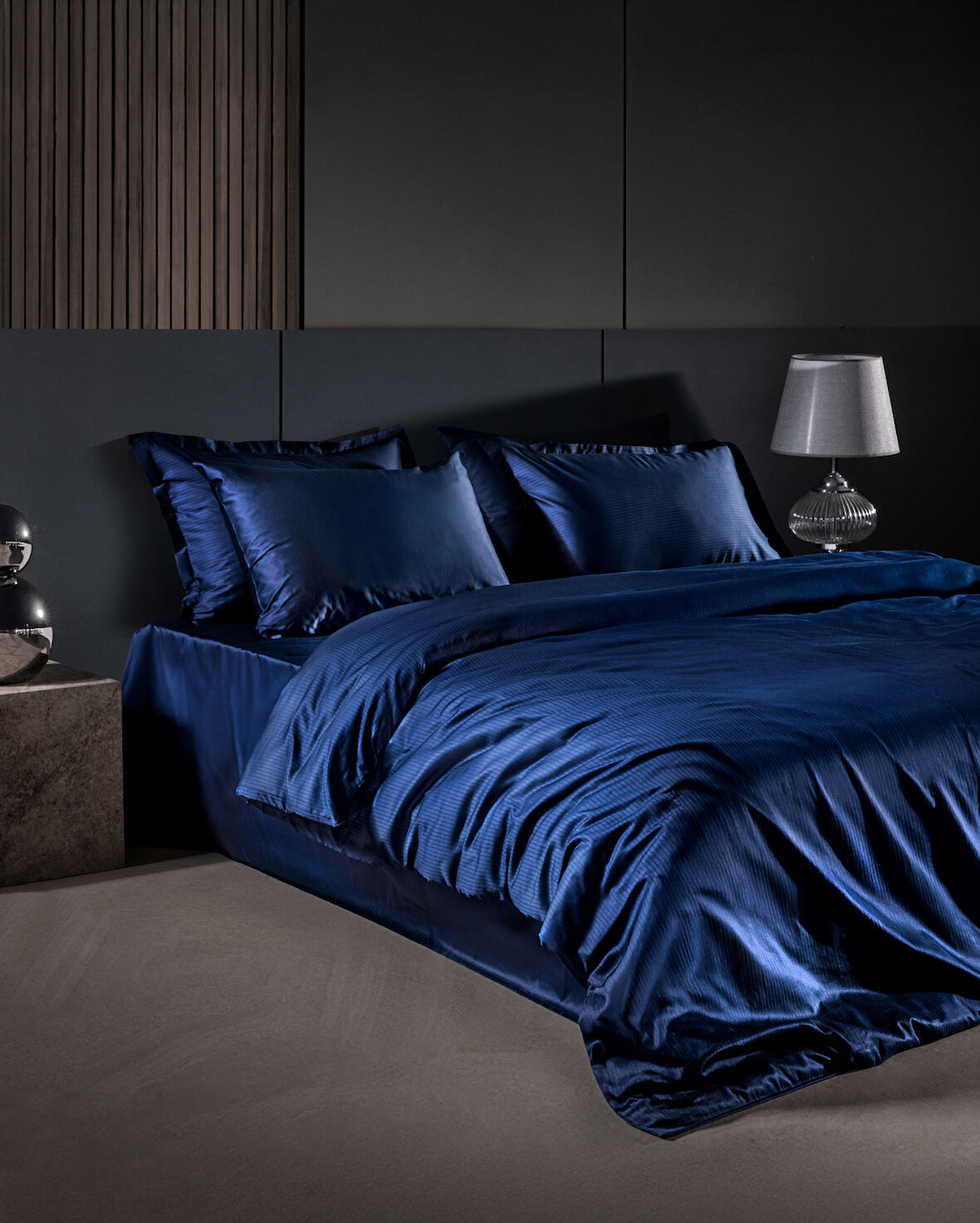 Thalie King Size %100 Pamuk Çizgili 300 TC Saten Nevresim Takımı - Lacivert