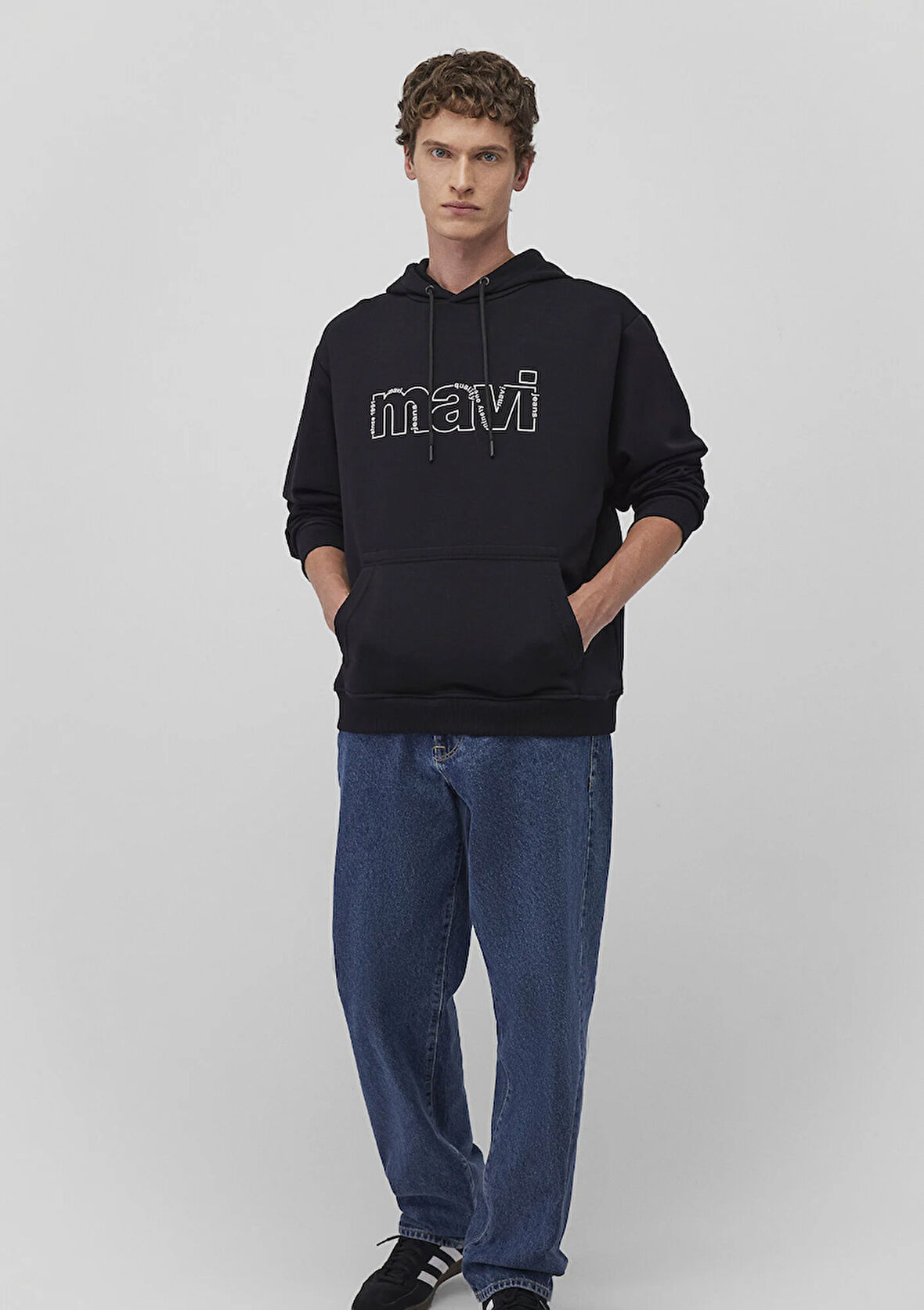 Mavi Logo Baskılı Siyah Sweatshirt 0S10196-900