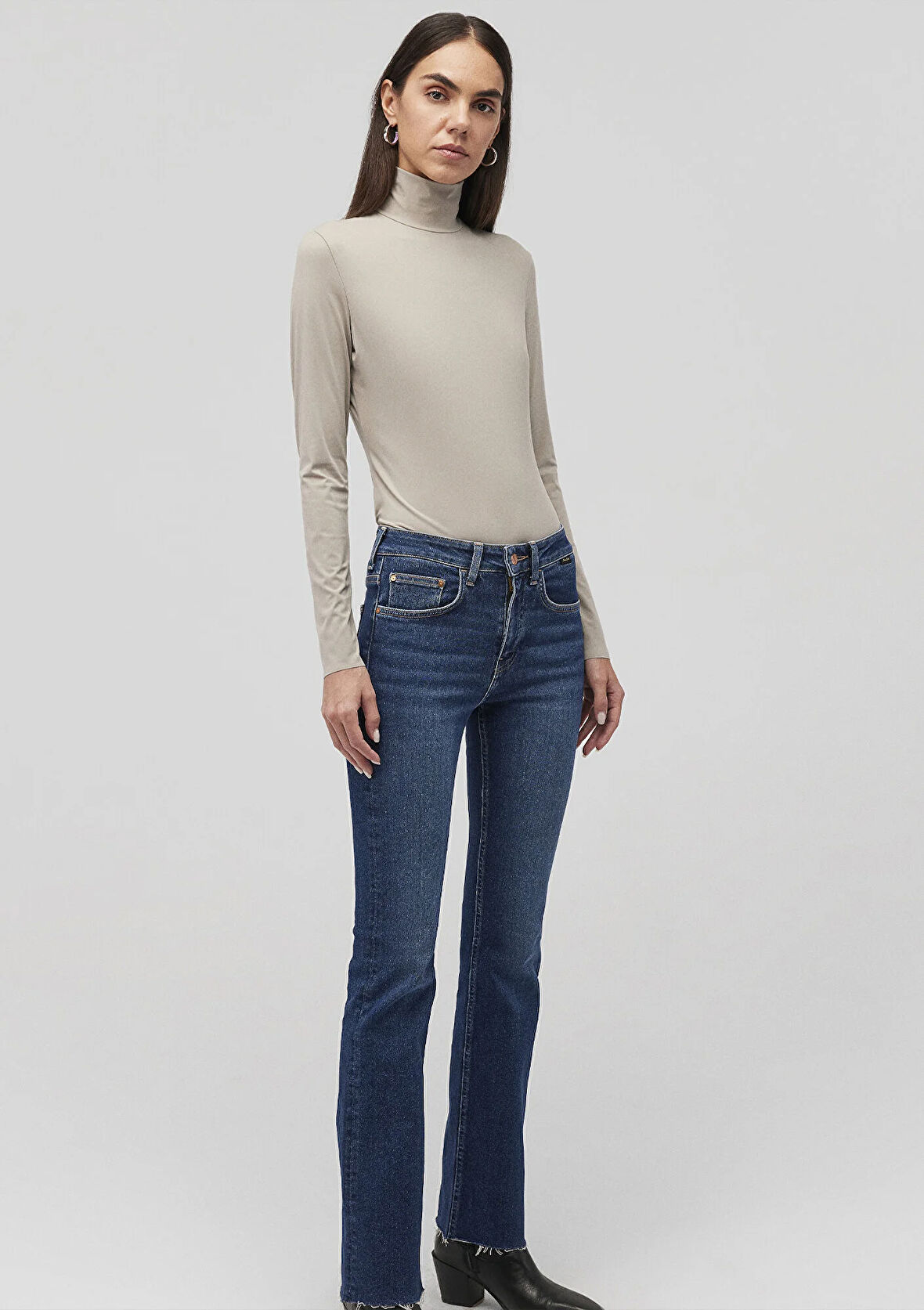 Boğazlı Gri Tişört 1612867-70352