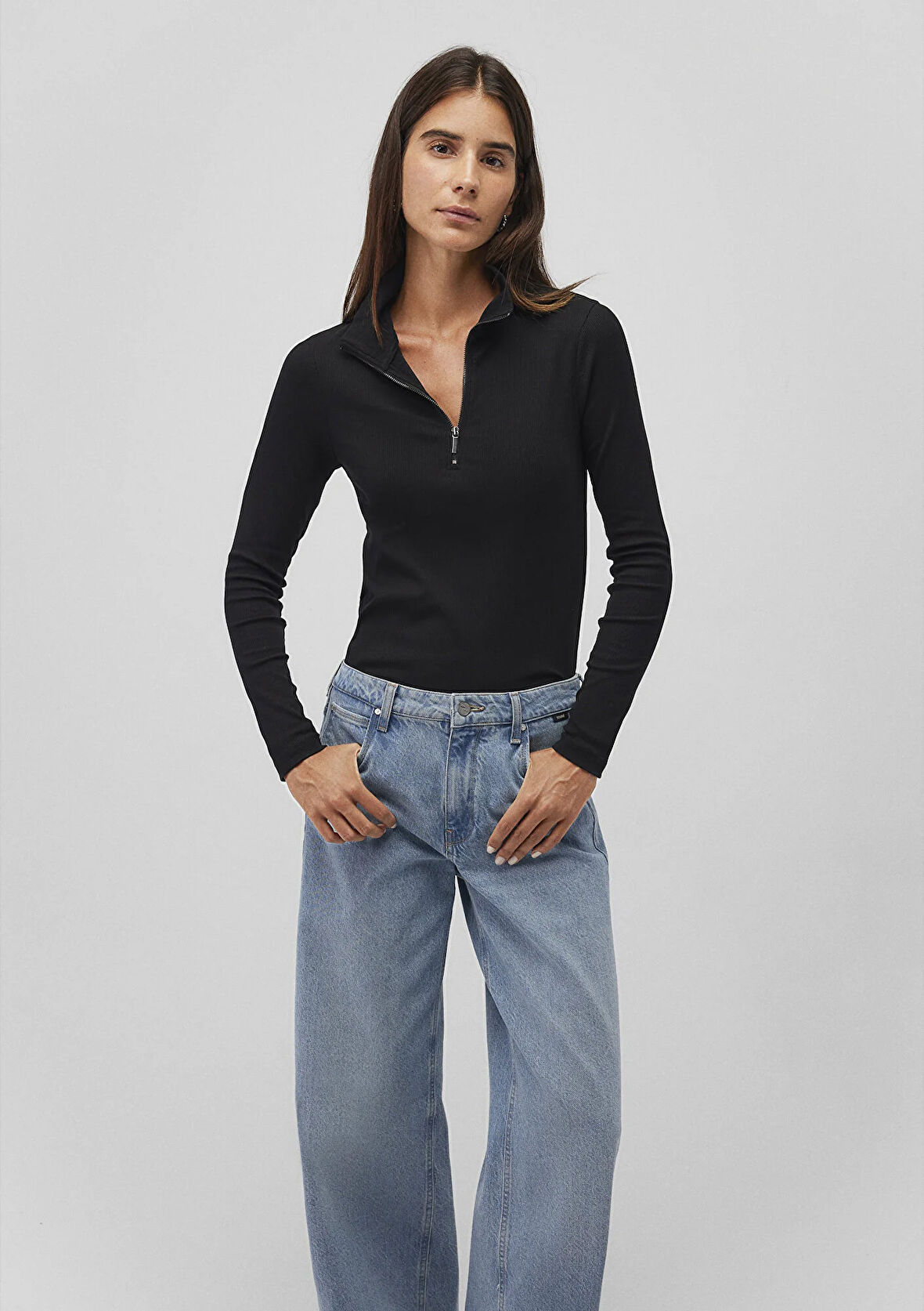 Sporty Lux Yarı Fermuarlı Siyah Tişört 1612869-900