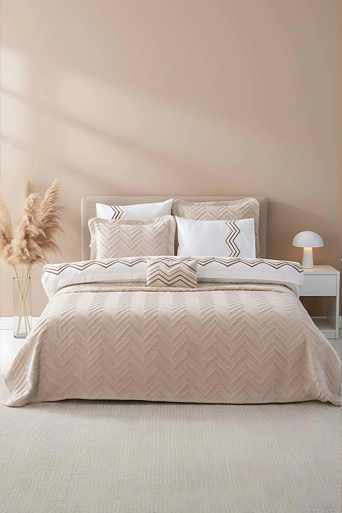 Almila Bej Çift Kişilik Nevresimli Pike Seti - 8 Parça Çeyiz Seti