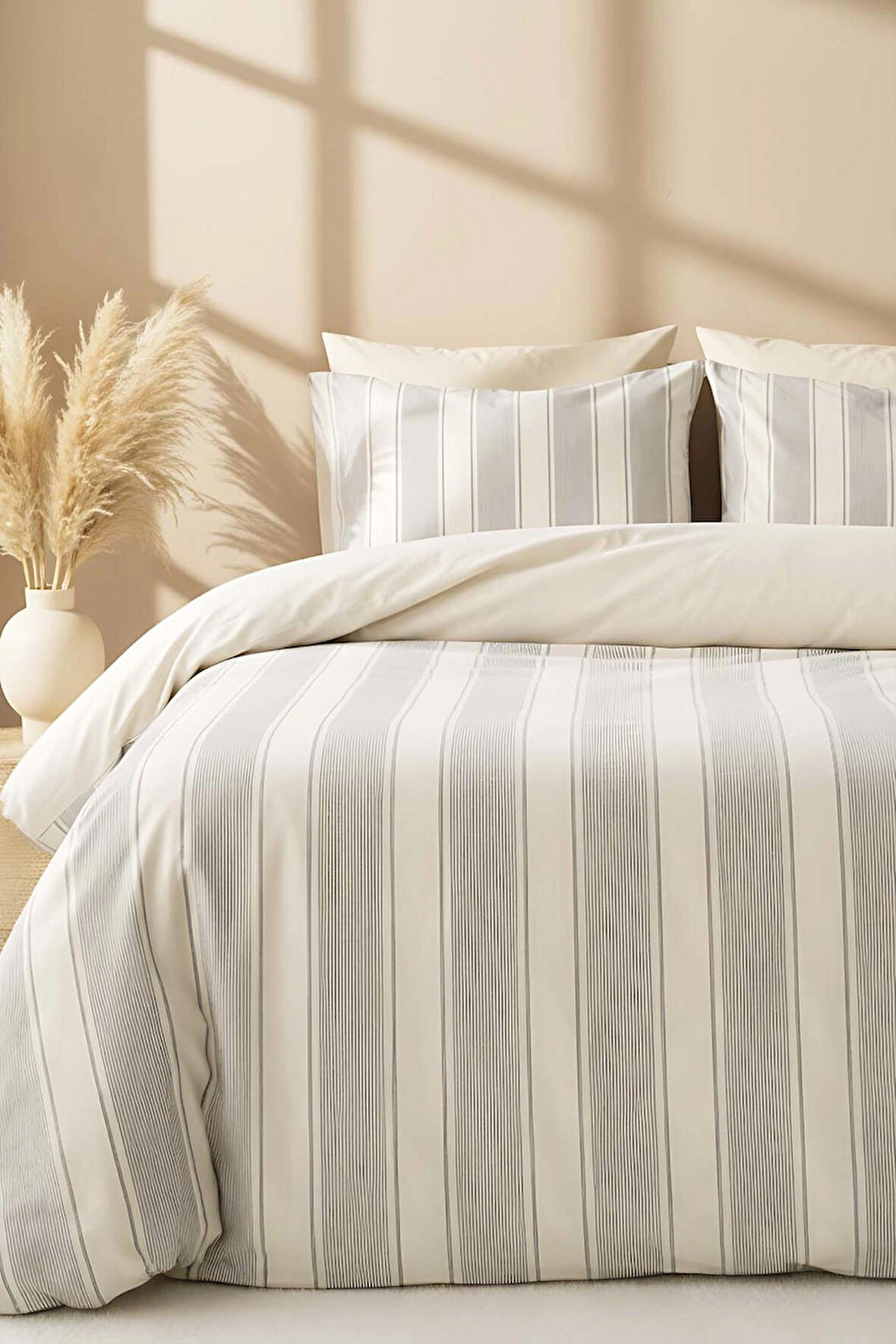 Nenas Antrasit Çift Kişilik Nevresim Takımı 4 Parça %100 Pamuklu