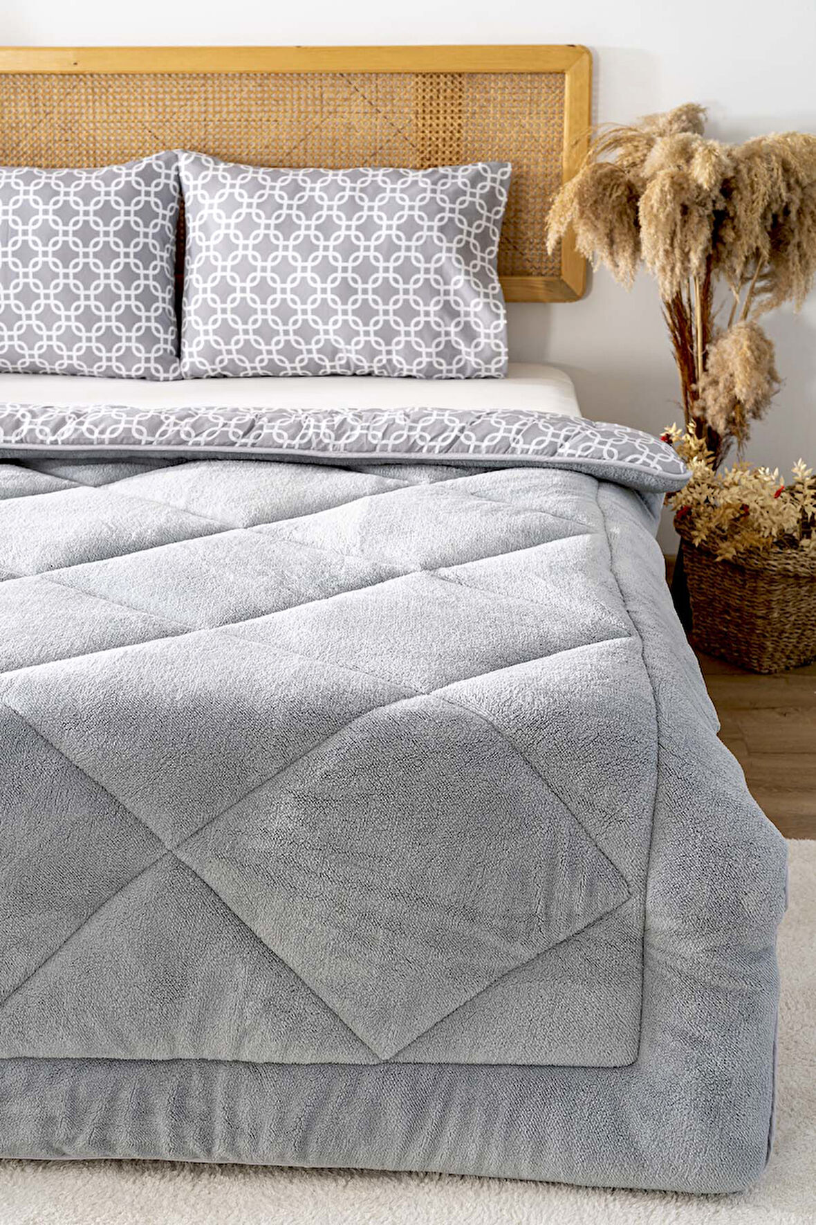 Gri Geometrik  Loura Çift Kişilik Çift Taraflı Lüx Wellsoft Yorgan Seti 195x215 cm
