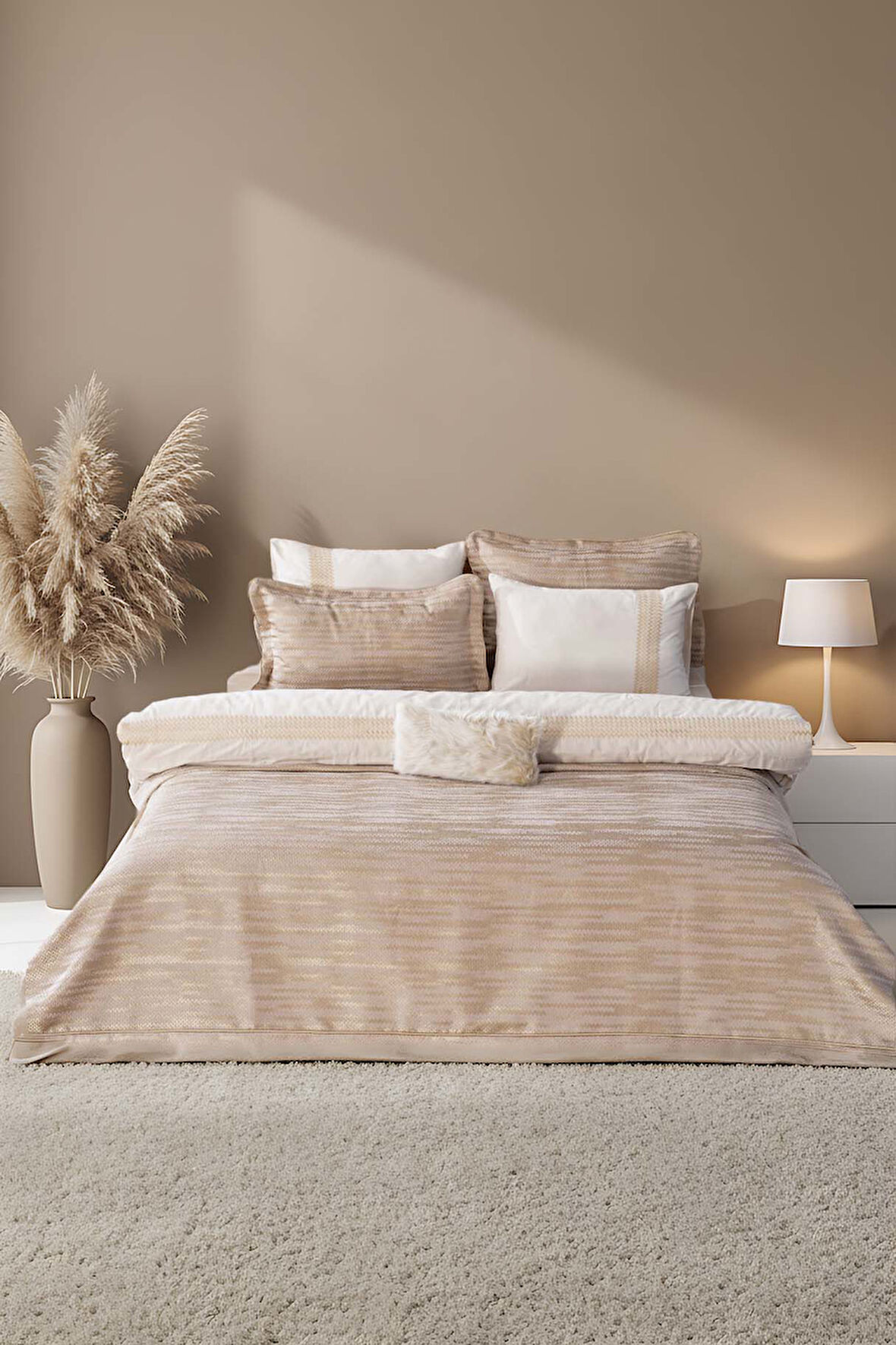 Alina Cappuccino Nakışlı Çift Kişilik Yatak Örtüsü Seti - 4 Parça Çeyiz Seti