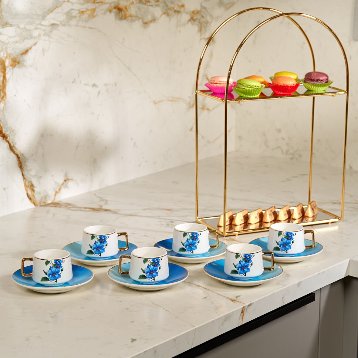 Türk Kahve Fincanı Mavi Çiçek Desenli Altın Kulplu 6 Kişilik 12 Parça