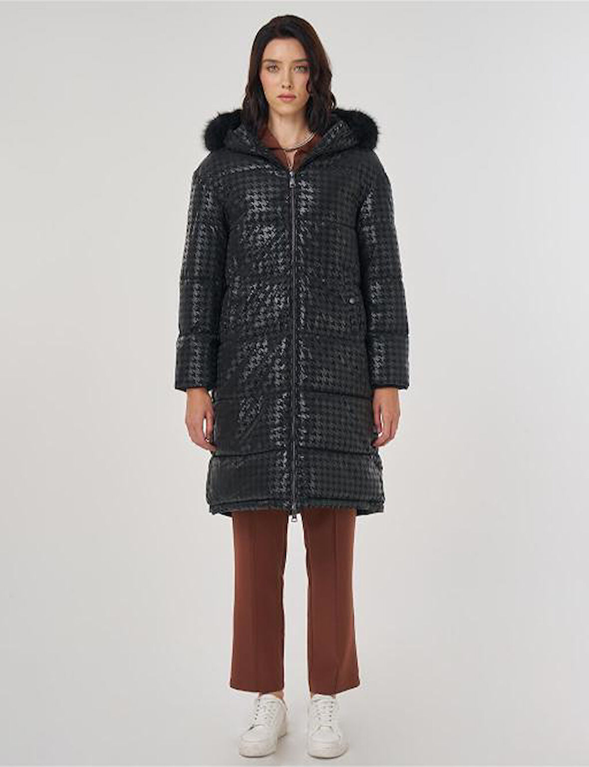 KA-A25-27328 KAYRA MONT