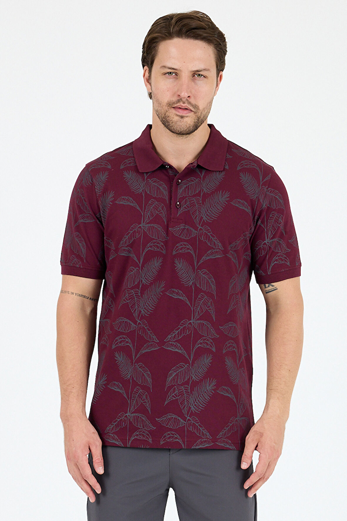 Erkek Polo Yaka Desenli T-Shirt – %95 Pamuk %5 Elastan – Şık, Esnek ve Rahat Kısa Kollu Tişört 0033