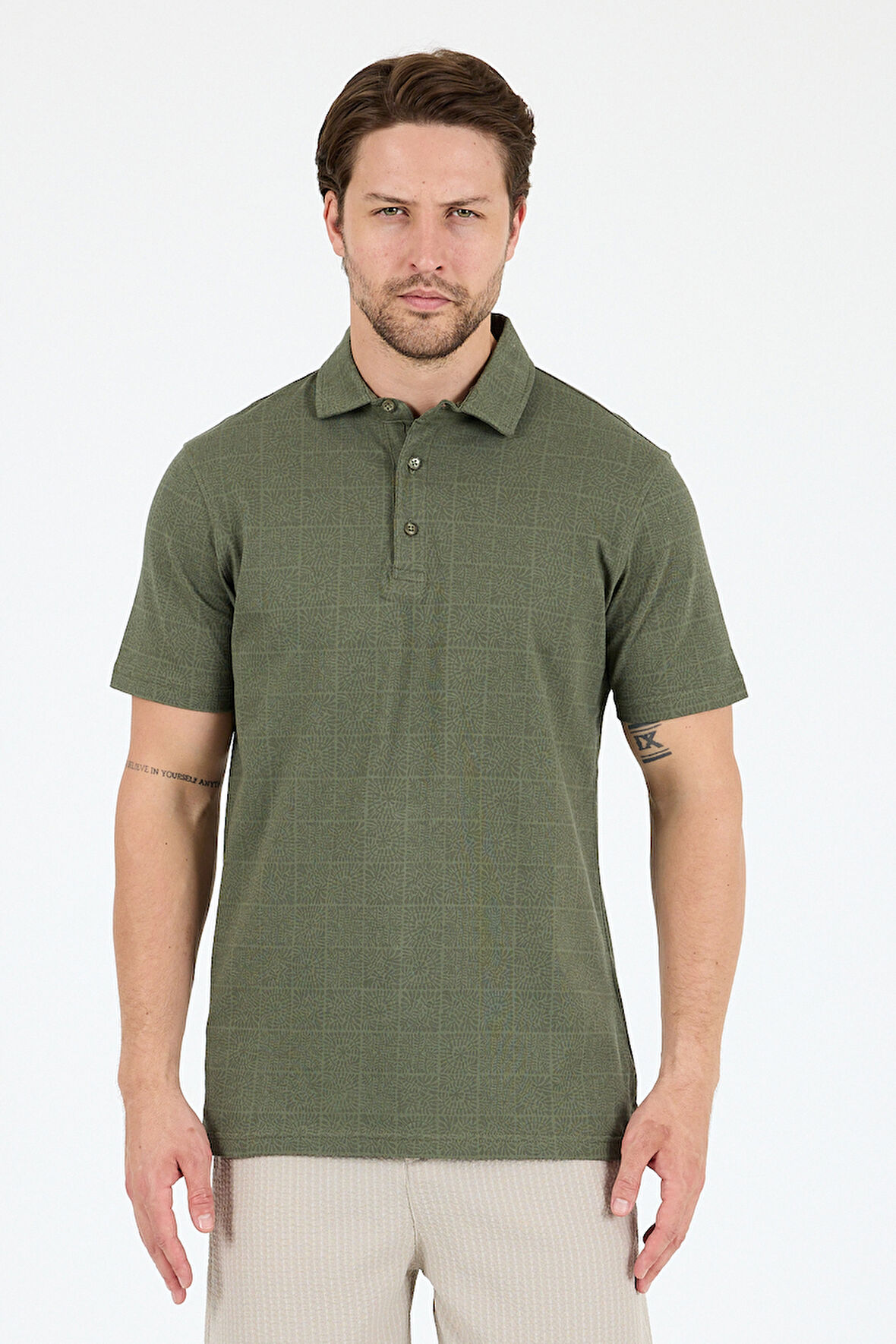 Erkek Polo Yaka Desenli T-Shirt – %95 Pamuk %5 Elastan – Şık, Esnek ve Rahat Kısa Kollu Tişört 0034