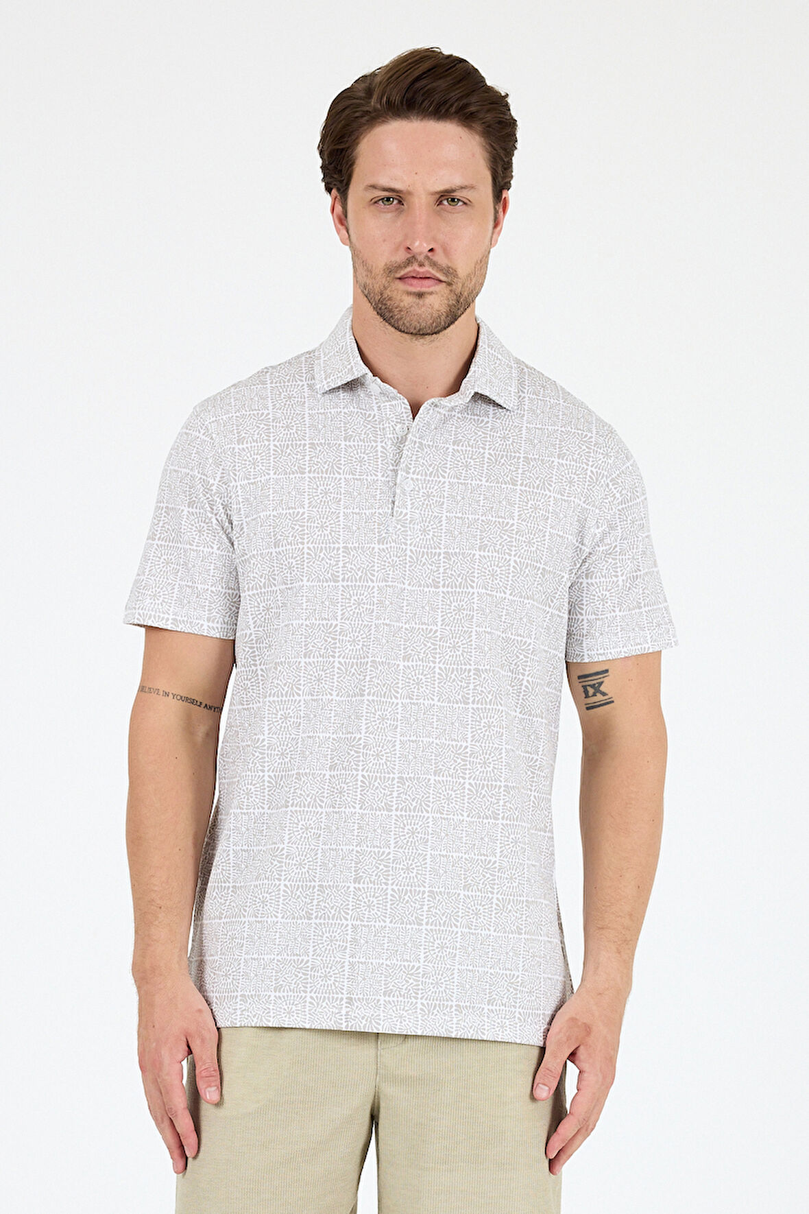 Erkek Polo Yaka Desenli T-Shirt – %95 Pamuk %5 Elastan – Şık, Esnek ve Rahat Kısa Kollu Tişört 0034