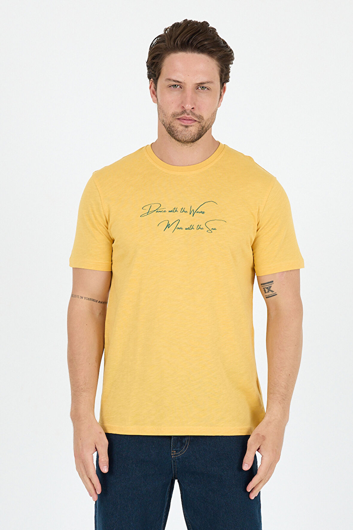 Erkek %100 Pamuk Bisiklet Yaka Kısa Kollu Baskılı T-Shirt  Rahat ve Şık Günlük Erkek Tişört 0011