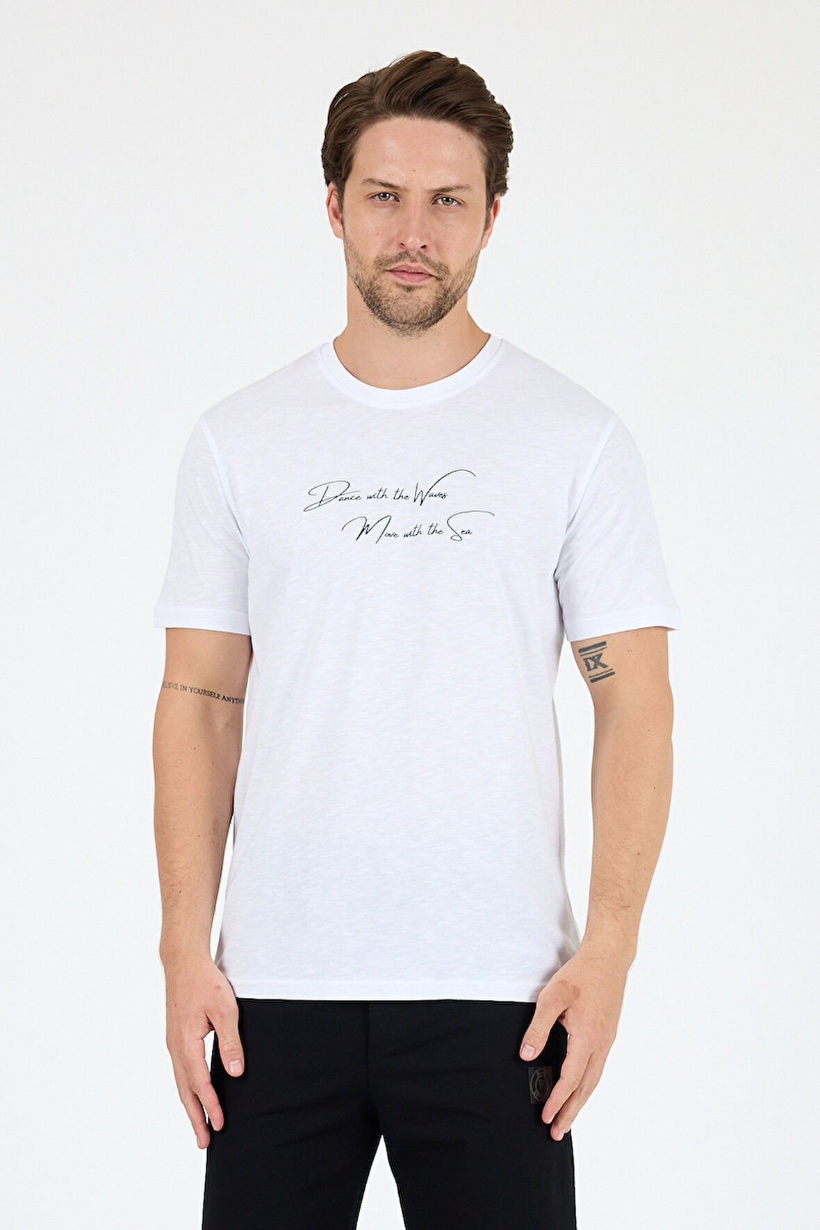 Erkek %100 Pamuk Bisiklet Yaka Kısa Kollu Baskılı T-Shirt  Rahat ve Şık Günlük Erkek Tişört 0011