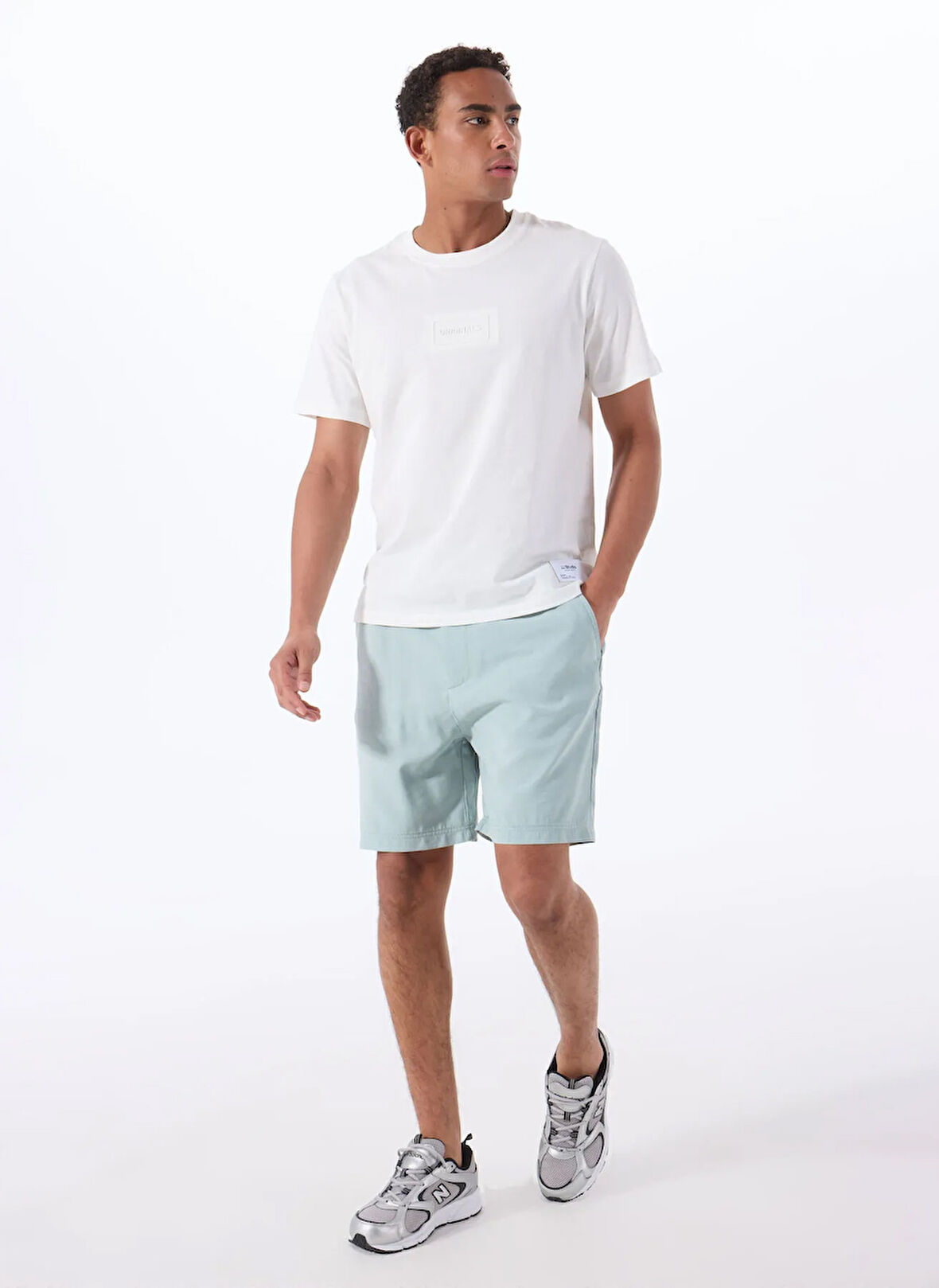 Mavi Erkek Slim Fit Şort GU25MSS09024