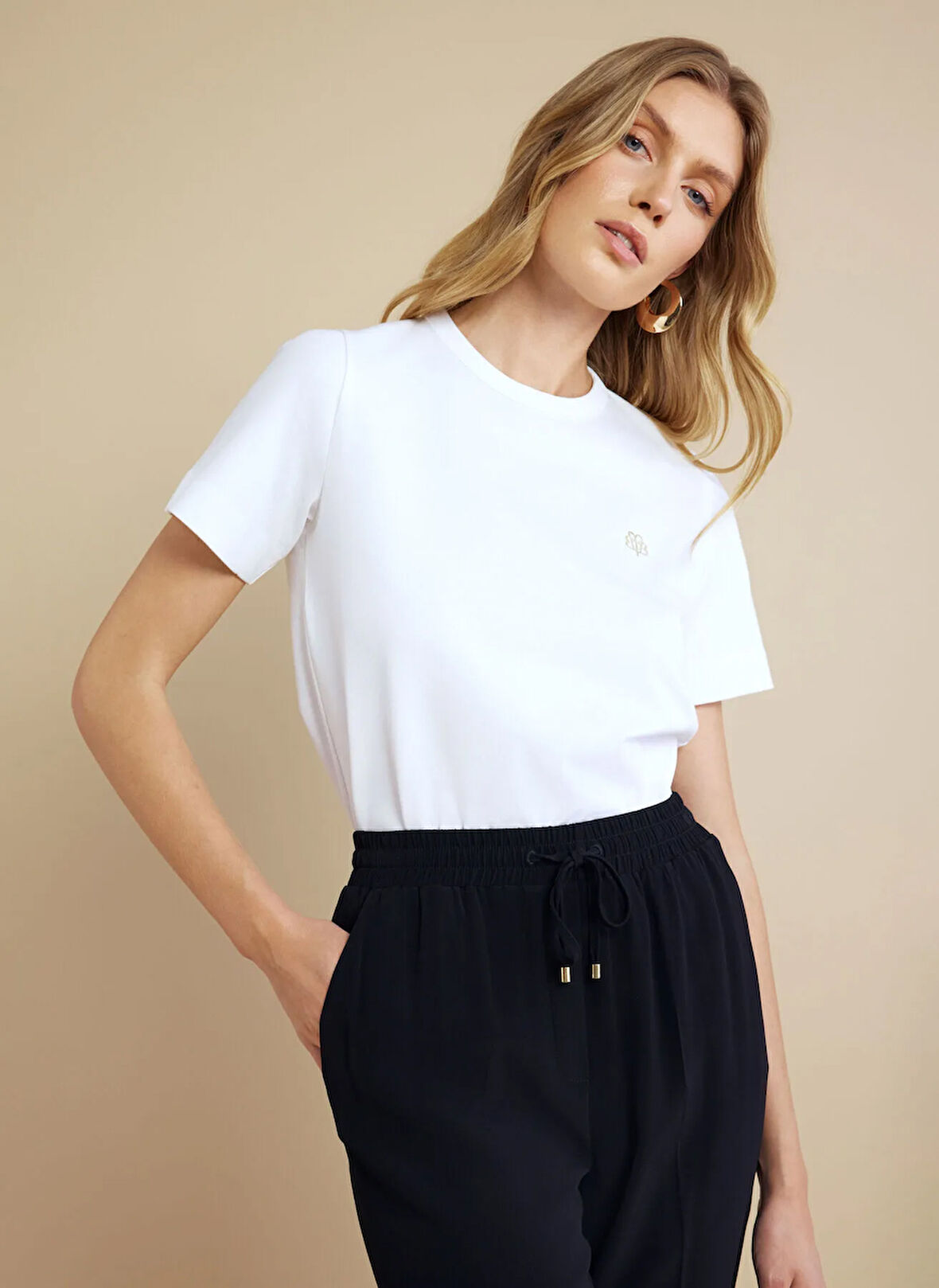 Brooks Brothers Bisiklet Yaka Beyaz Kadın T-Shirt BBSS25FTS002
