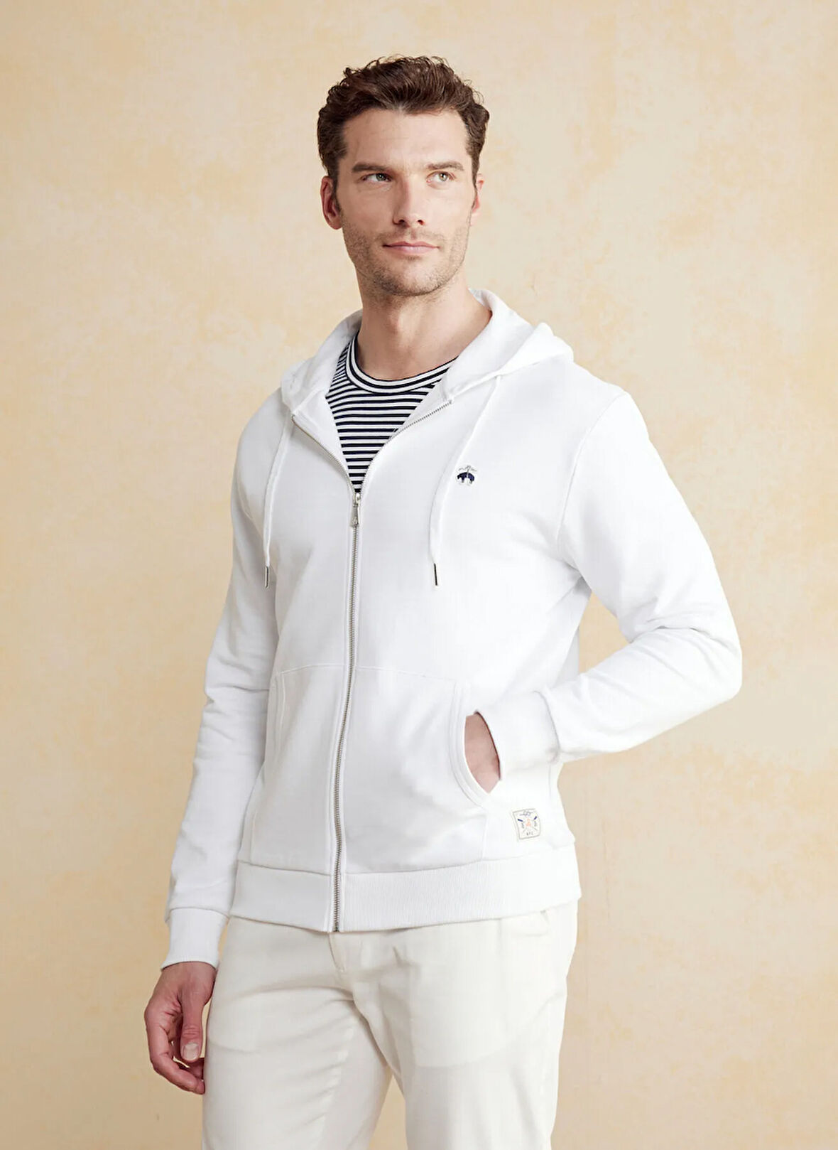 Brooks Brothers Kapüşon Yaka Kırık Beyaz Erkek Sweatshırt BBSS25MSW003