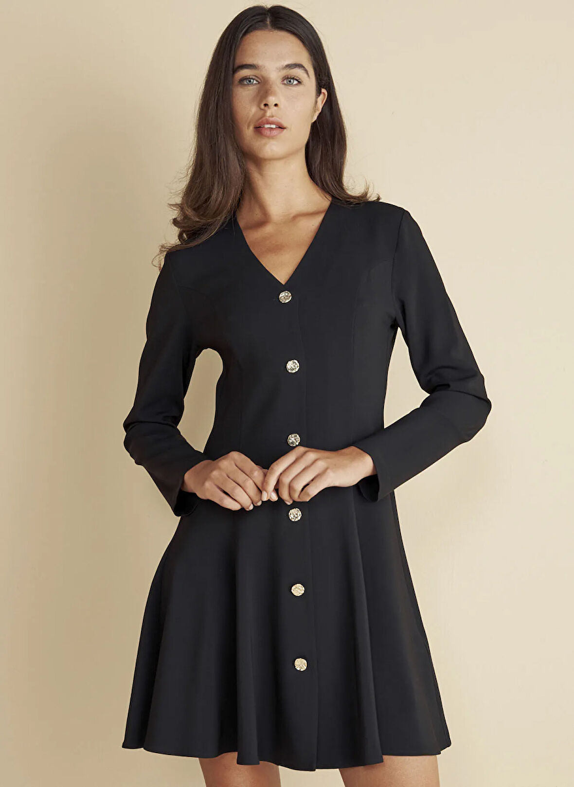 Brooks Brothers V Yaka Düz Siyah Mini Kadın Elbise V Yaka Volanlı Mini Elbise