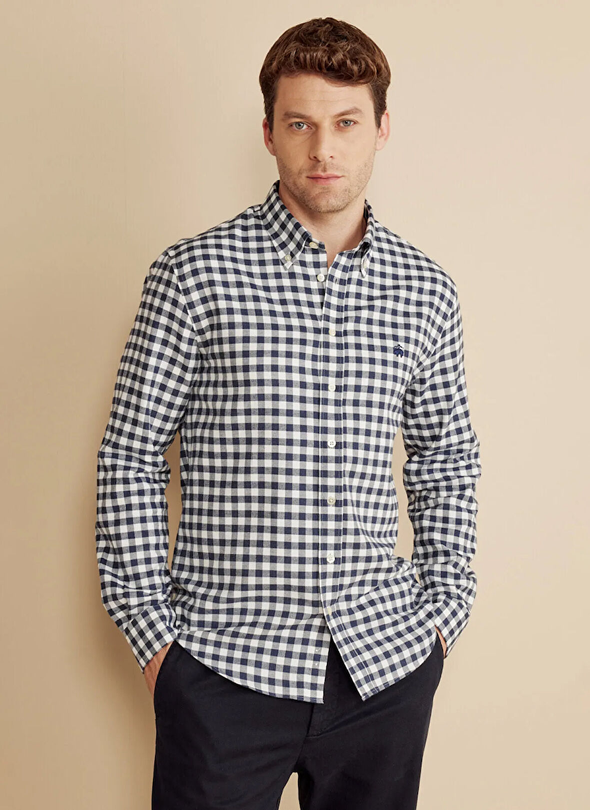 Brooks Brothers Slim Fit Düğmeli Yaka Lacivert - Beyaz Erkek Gömlek BBFW25MSH010