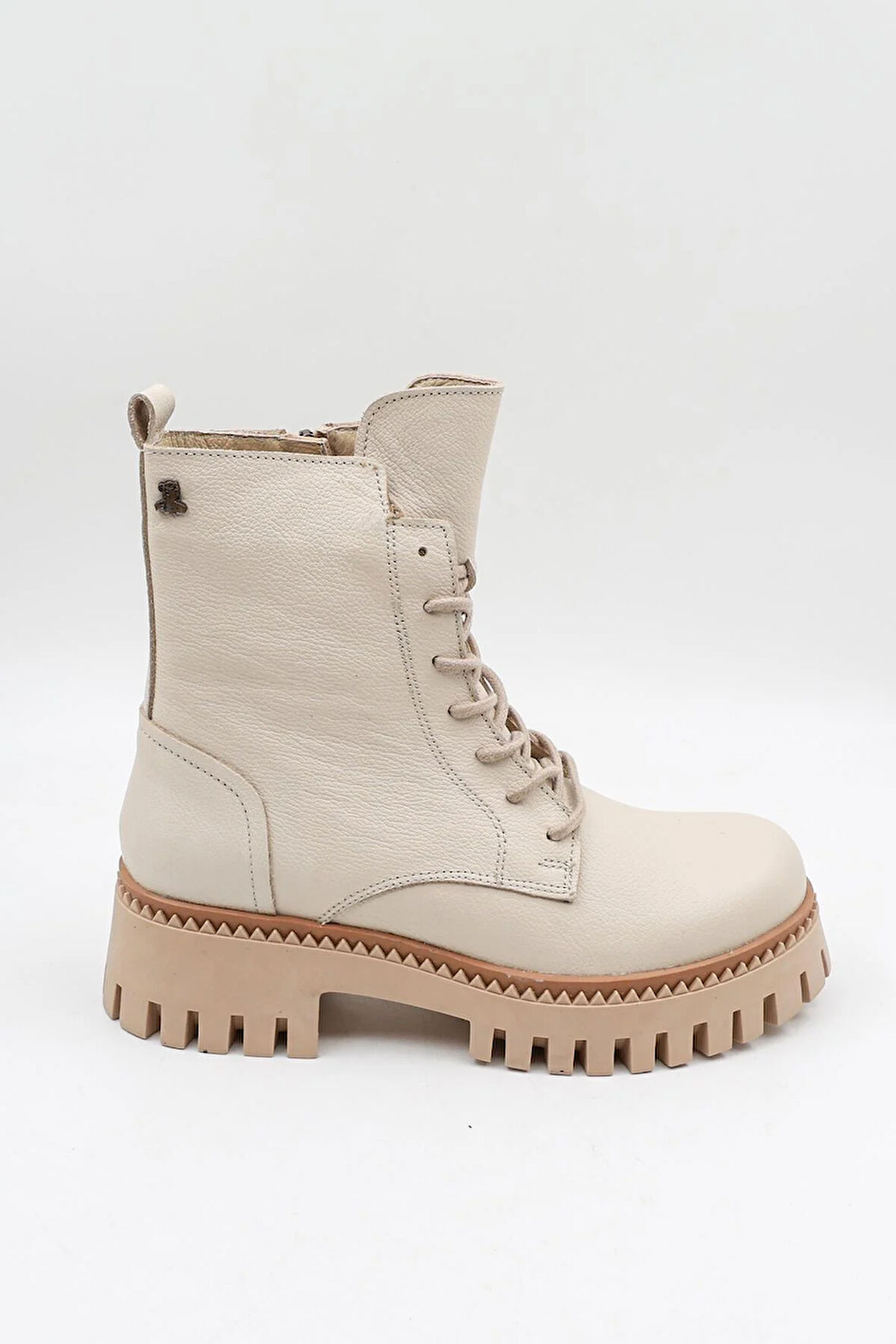 Venüs Kadın Hakiki Deri Bağcıklı Postal Bot 2251811K - Bej - 36