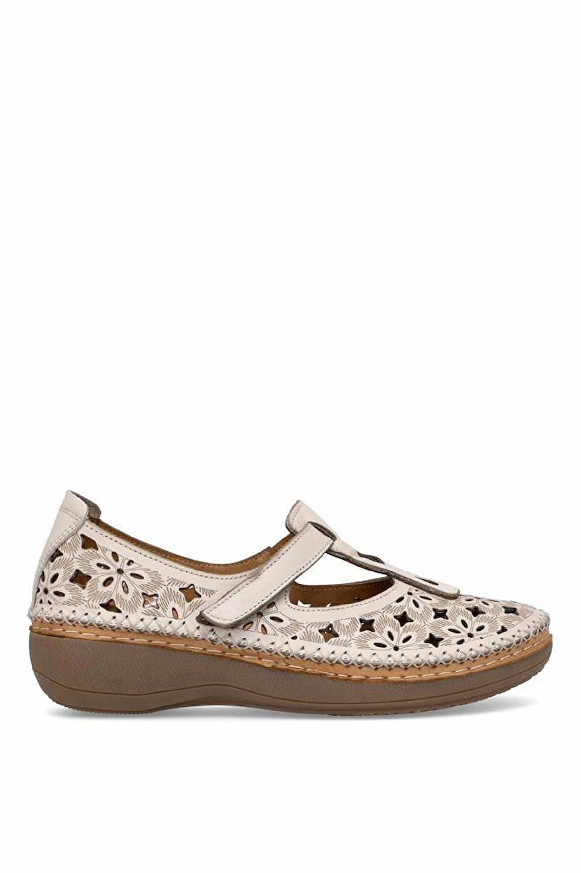 VENÜS 25190242Y SARAÇLI DOLGU TABAN KADIN DERİ AYAKKABI