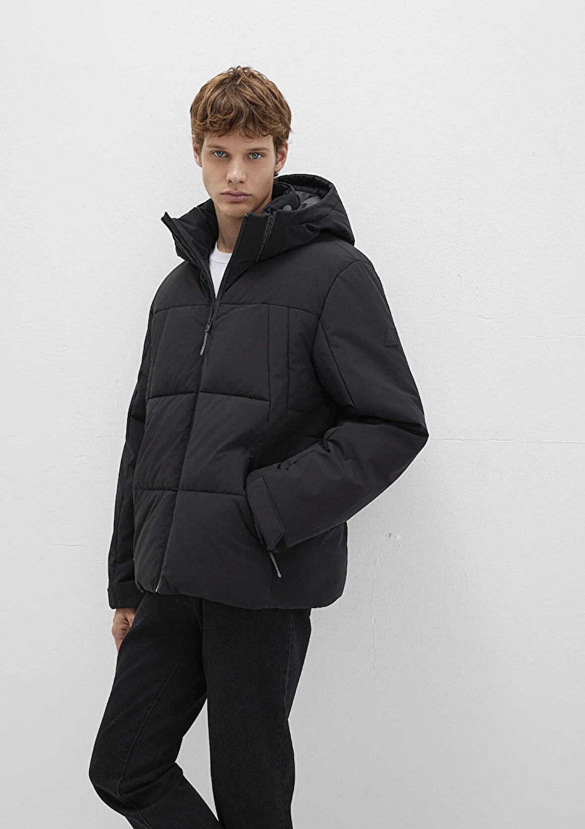 Kapüşonlu Siyah Şişme Mont 0110675-71379