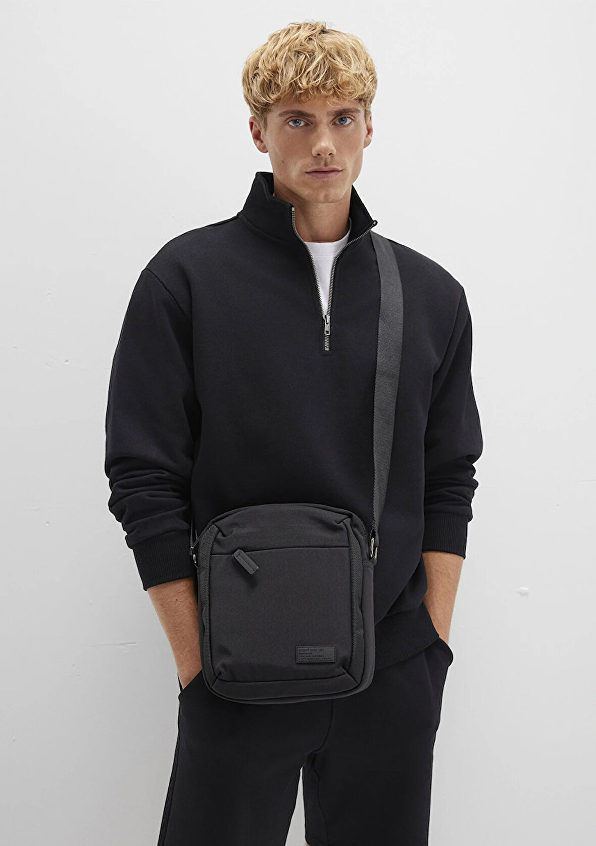 Siyah Çanta 0911951-900