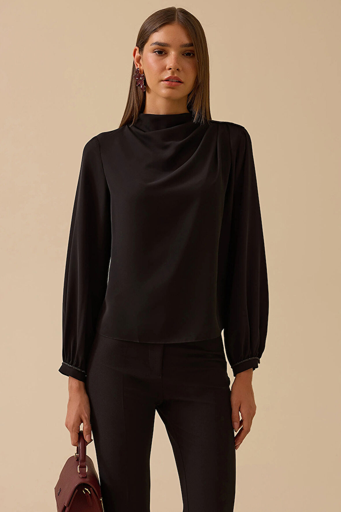Seçil Kadın Dik Yaka Drape Detaylı Bluz 0004 Siyah