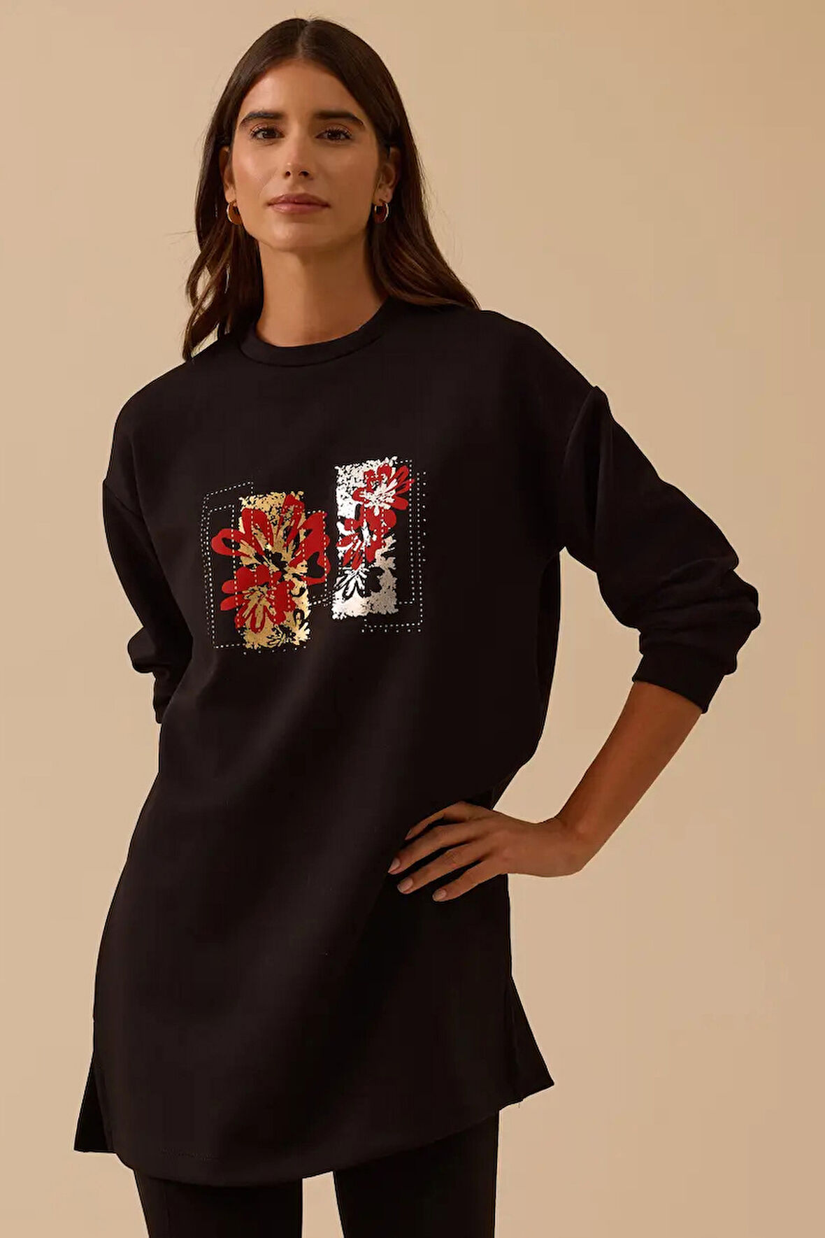 Kadın Çiçek Baskılı Sweatshirt - Siyah | M