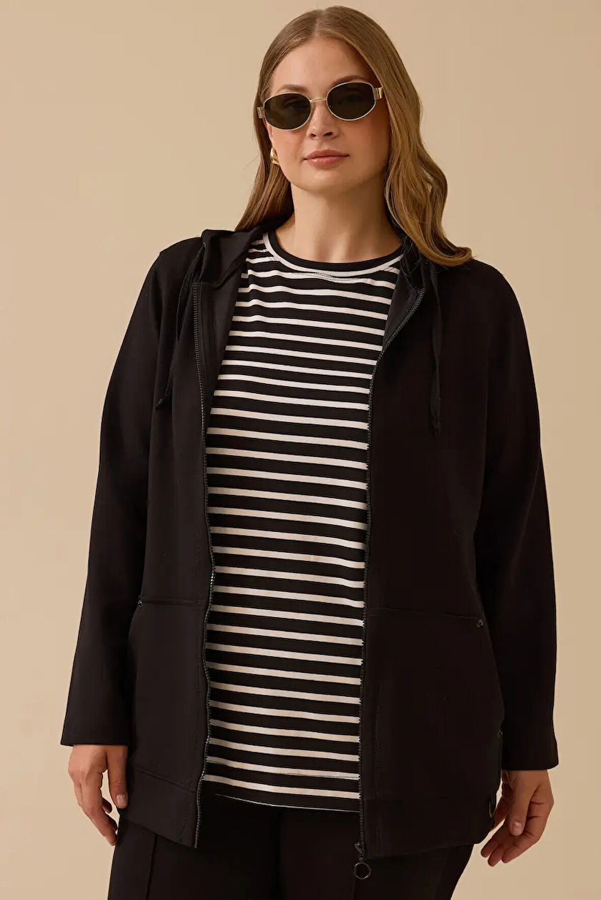 Kadın Büyük Beden Çizgili İç Bluzlu Fermuarlı Takım - Siyah | 46