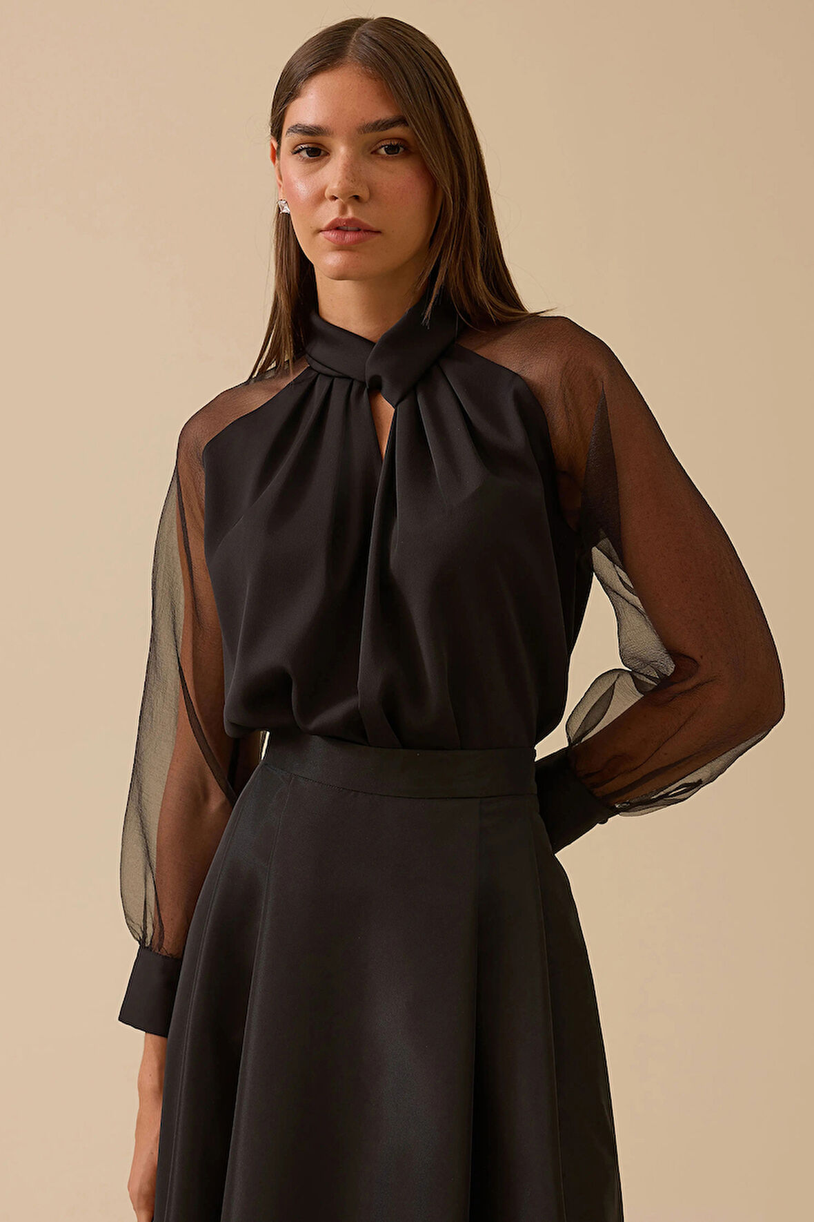 Seçil Kadın Transparan Kollu Şık Saten Bluz 8002 Siyah