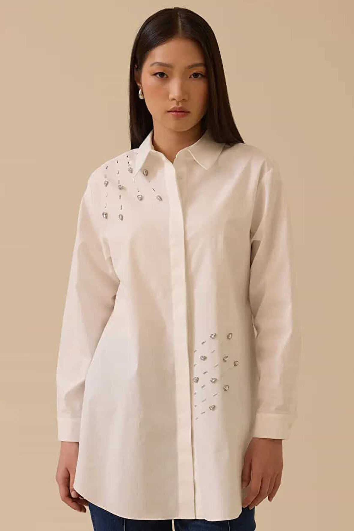 Kadın Regular Fit Asimetrik Taş Detaylı Gömlek - Beyaz | 38